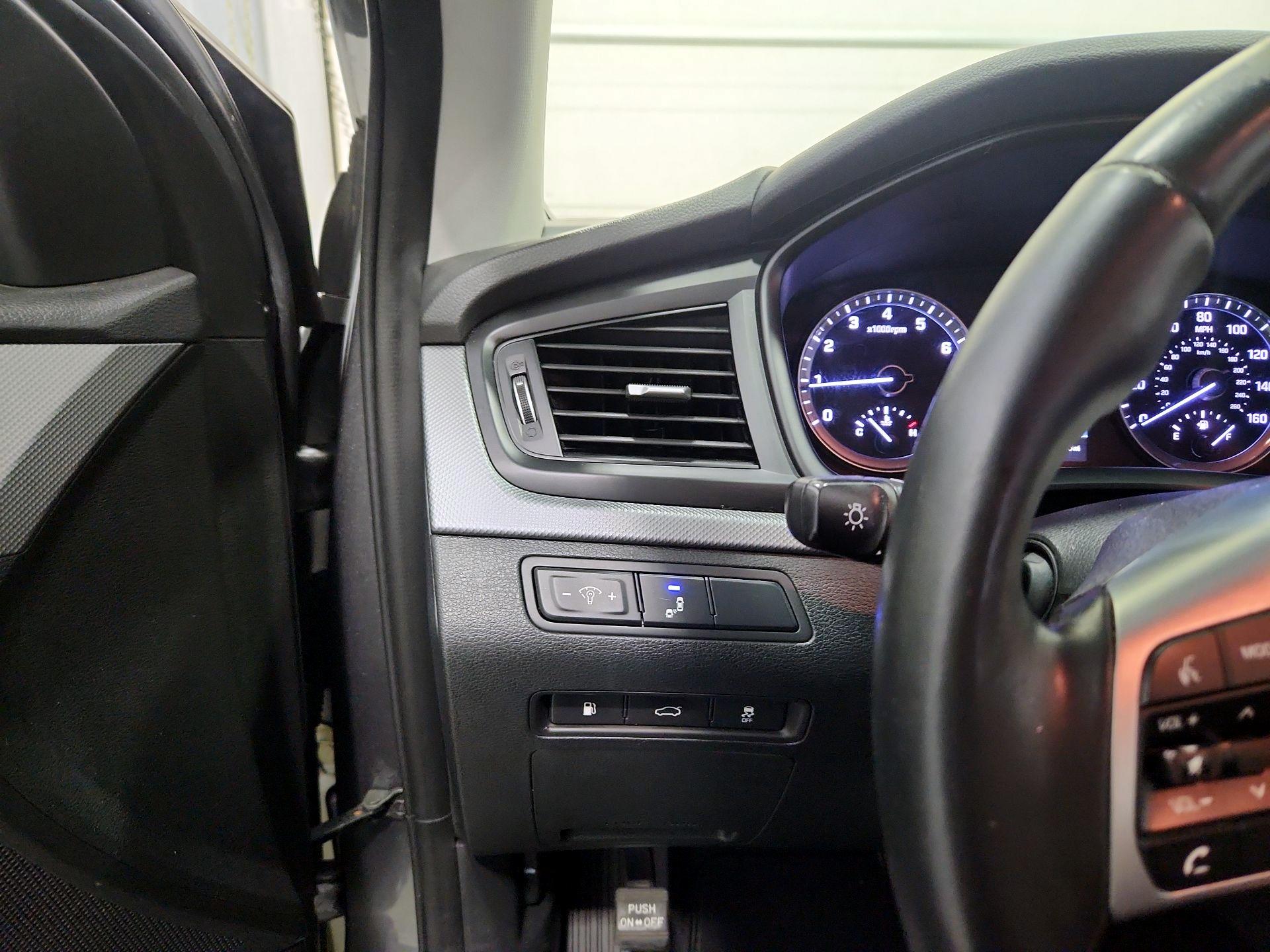 Thumbnail: 2018 Hyundai Sonata - 13