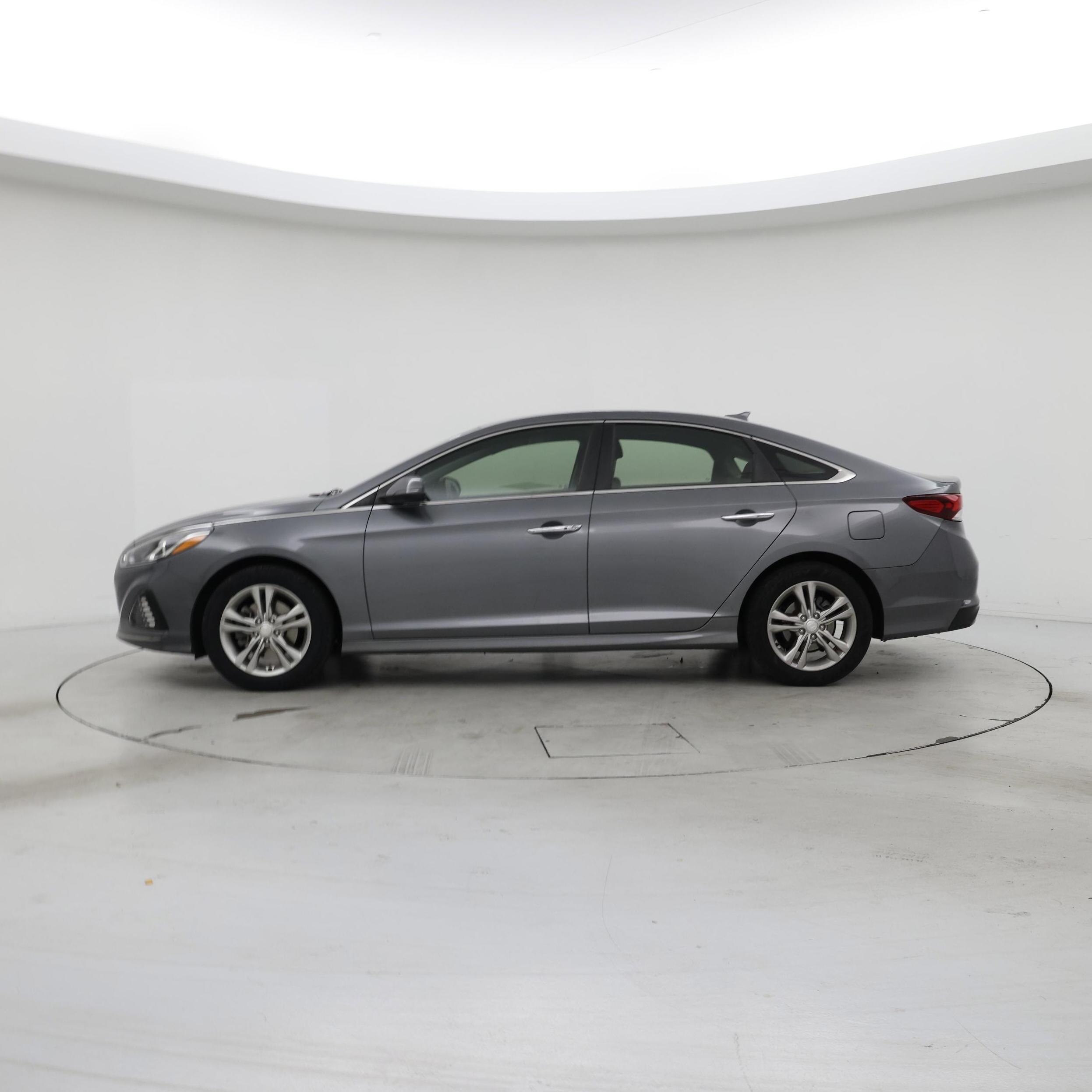 Thumbnail: 2018 Hyundai Sonata - 3