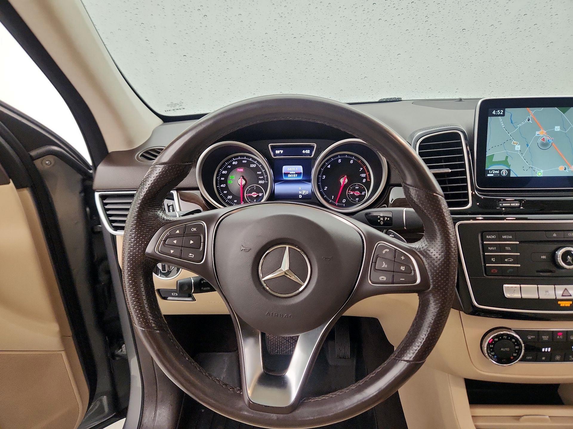 Thumbnail: 2016 Mercedes-Benz GLE - 10