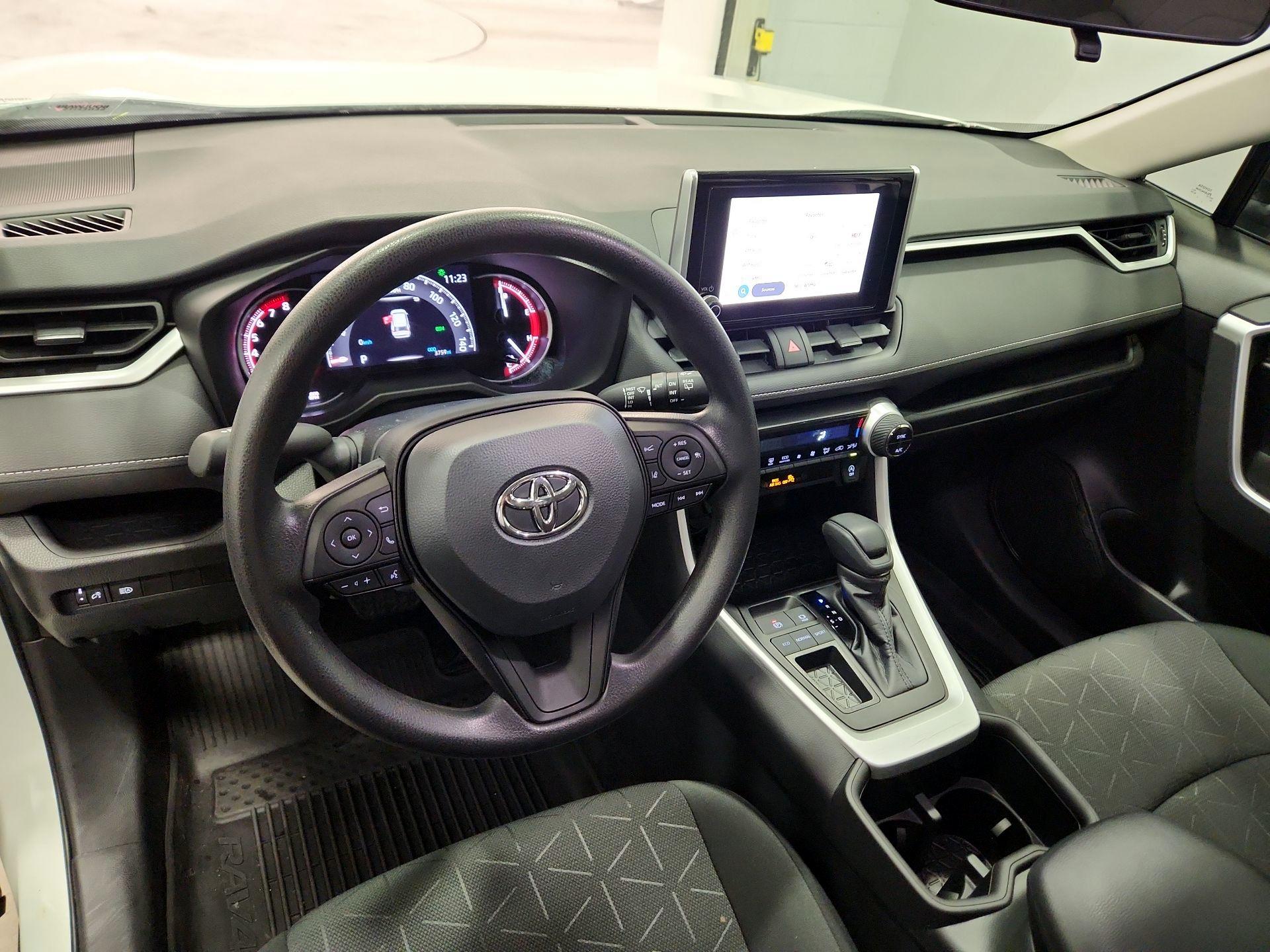 Thumbnail: 2023 Toyota RAV4 - 9