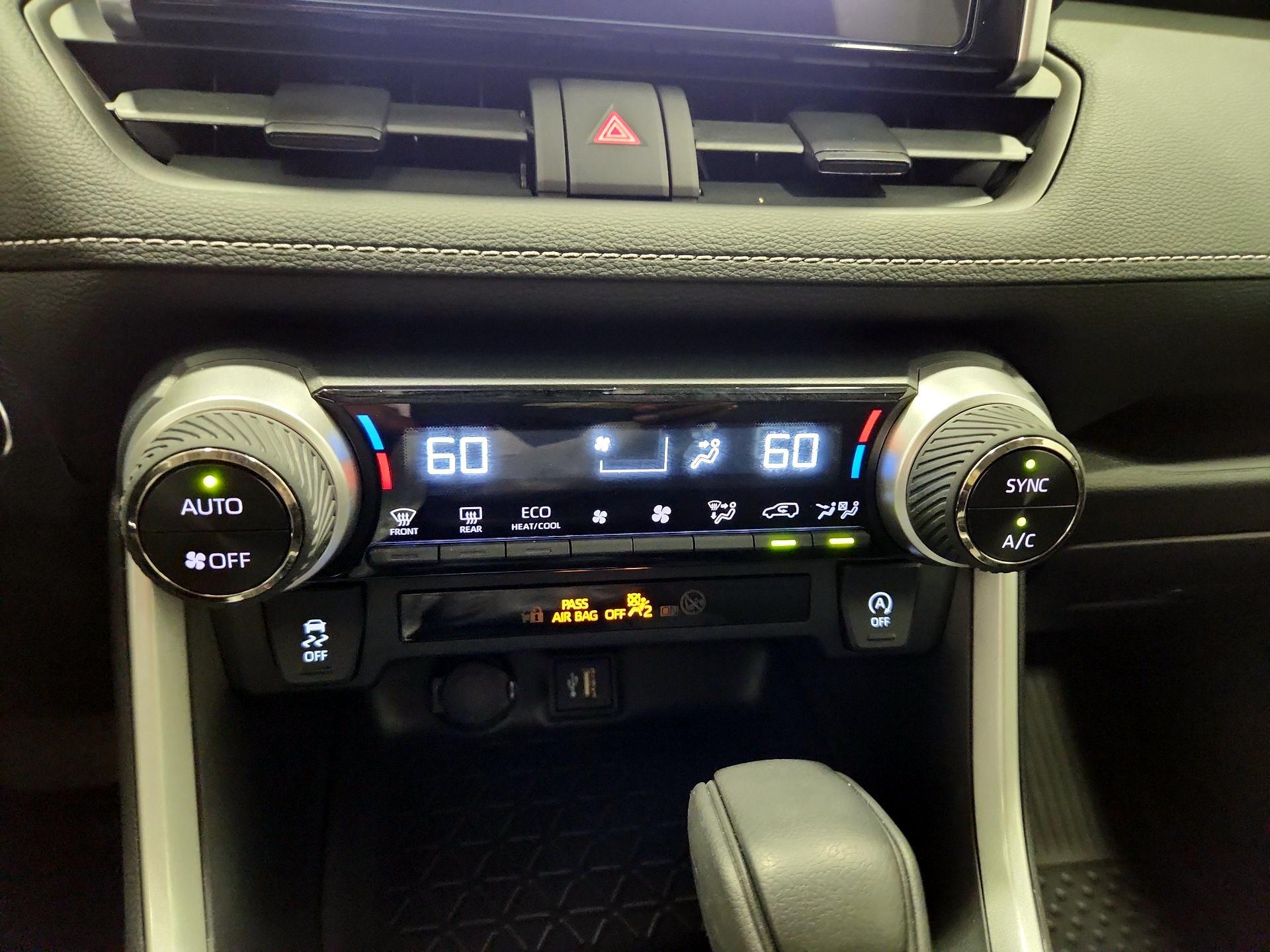 Thumbnail: 2023 Toyota RAV4 - 16