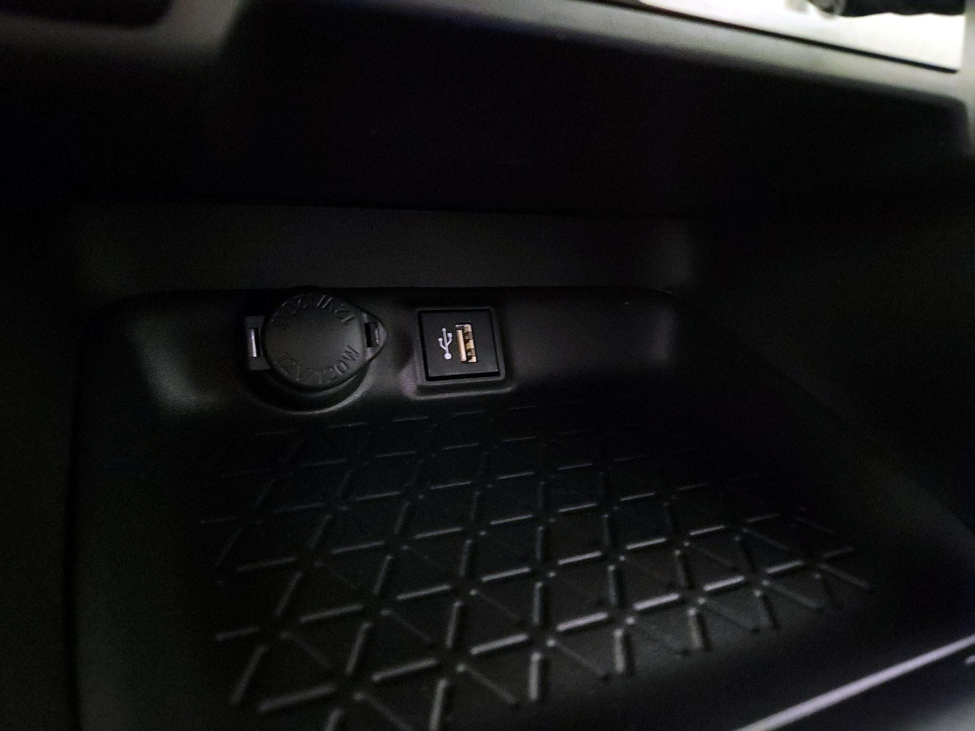 Thumbnail: 2023 Toyota RAV4 - 18