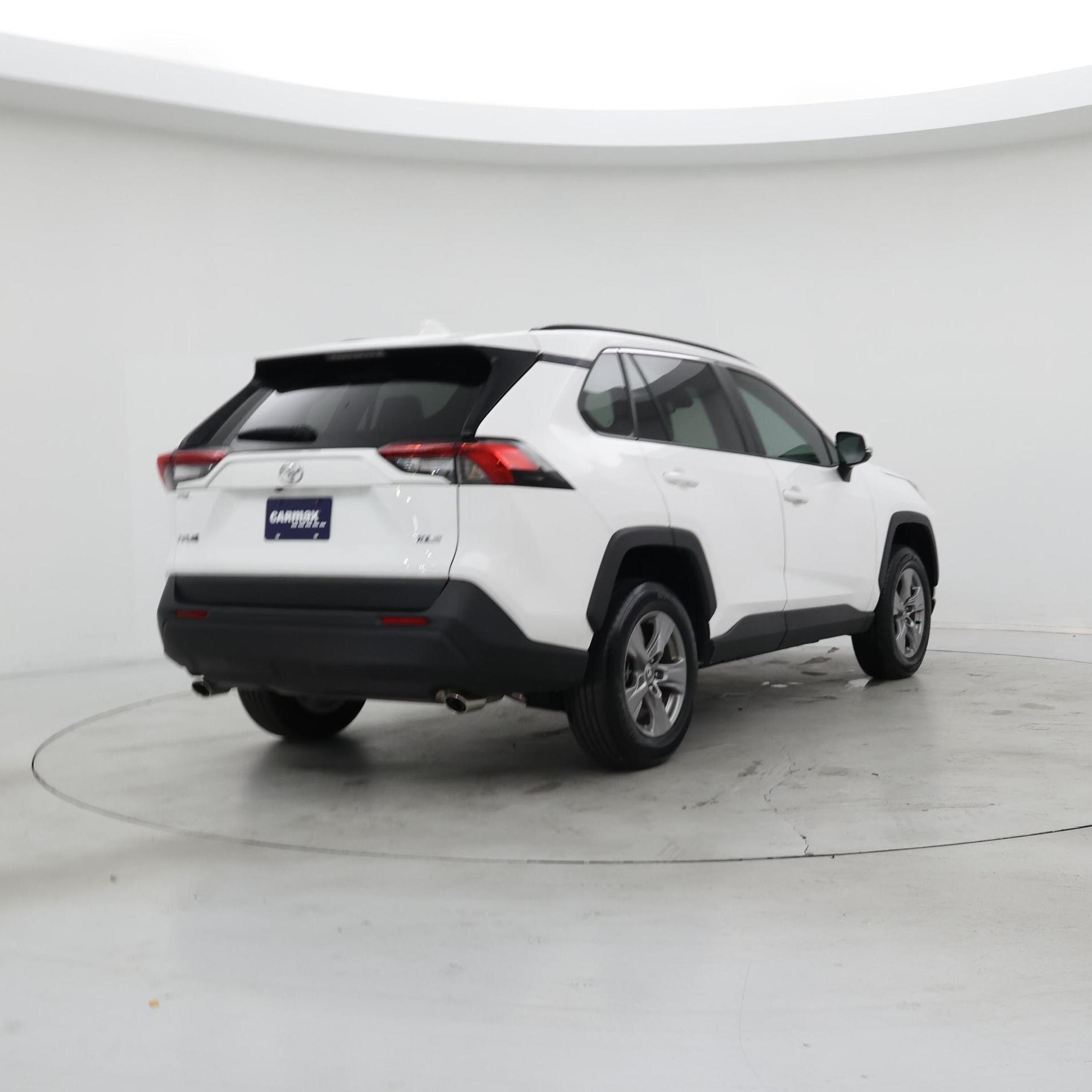 Thumbnail: 2023 Toyota RAV4 - 8