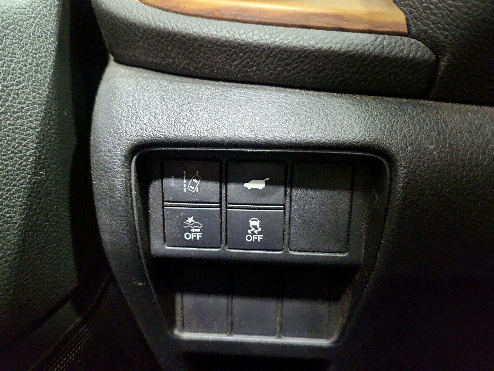Thumbnail: 2019 Honda CR-V - 13