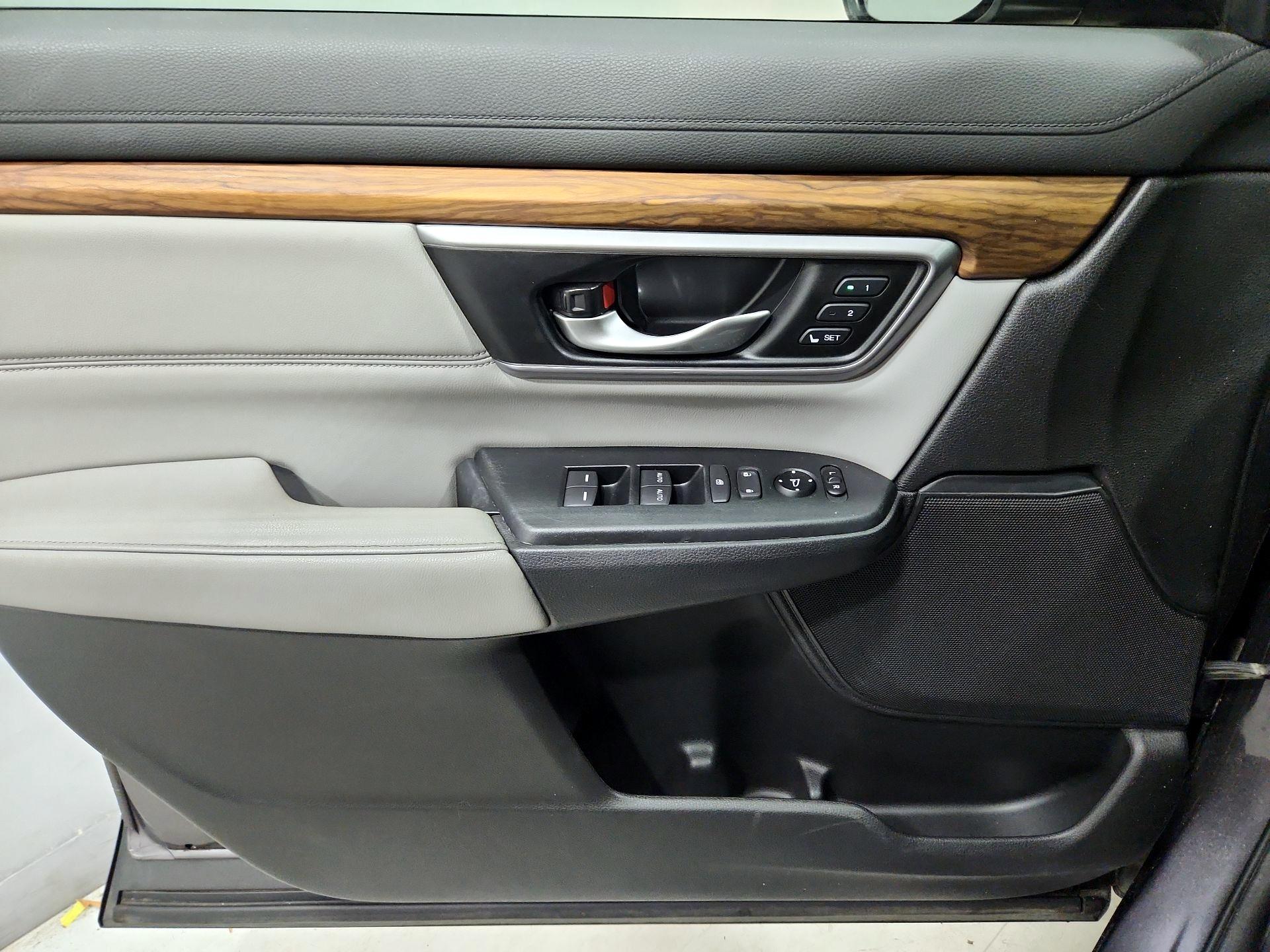Thumbnail: 2017 Honda CR-V - 12