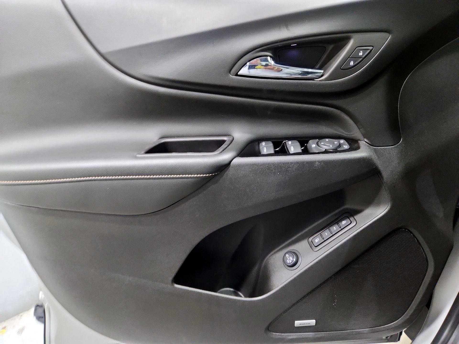 Thumbnail: 2022 Chevrolet Equinox - 12