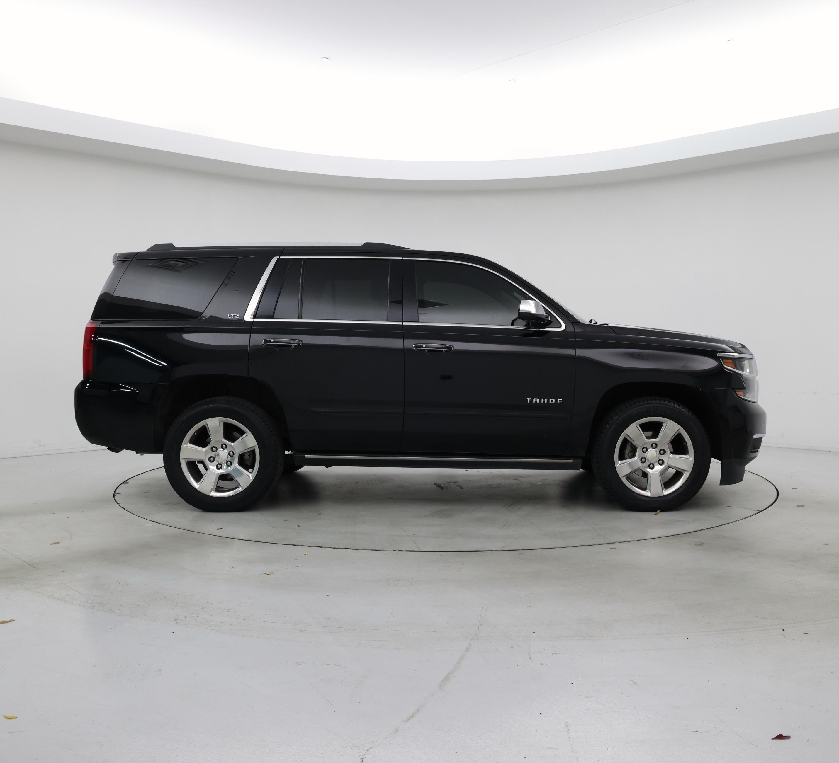 Thumbnail: 2016 Chevrolet Tahoe - 7