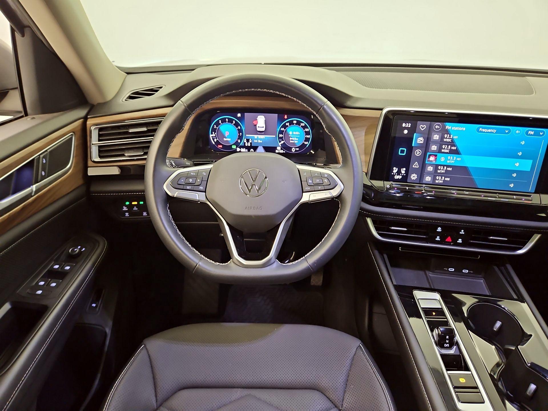 Thumbnail: 2024 Volkswagen Atlas - 10