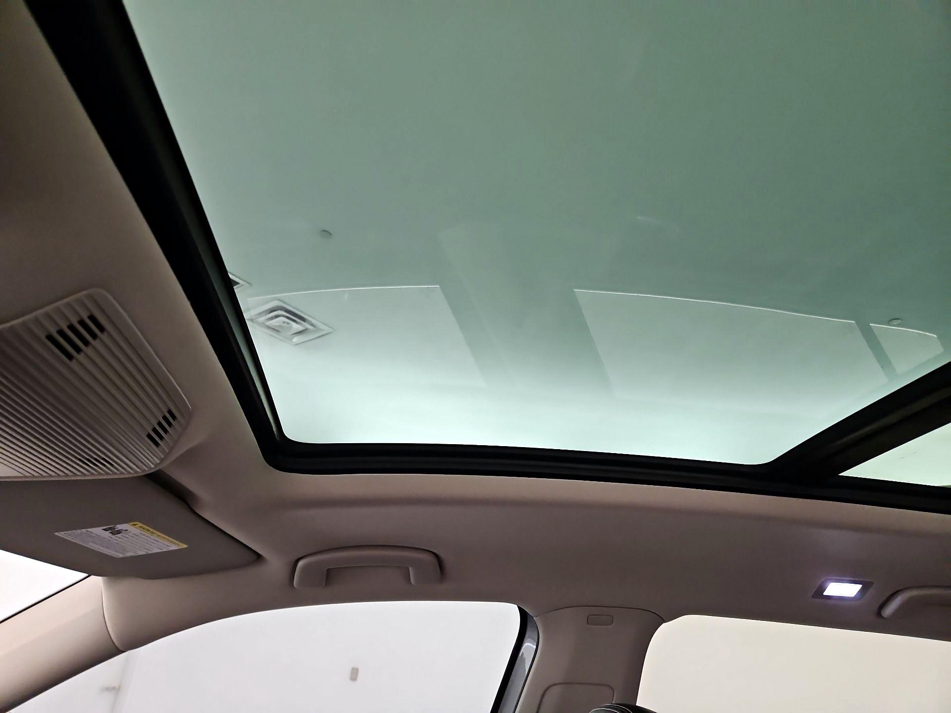 Thumbnail: 2024 Volkswagen Atlas - 19