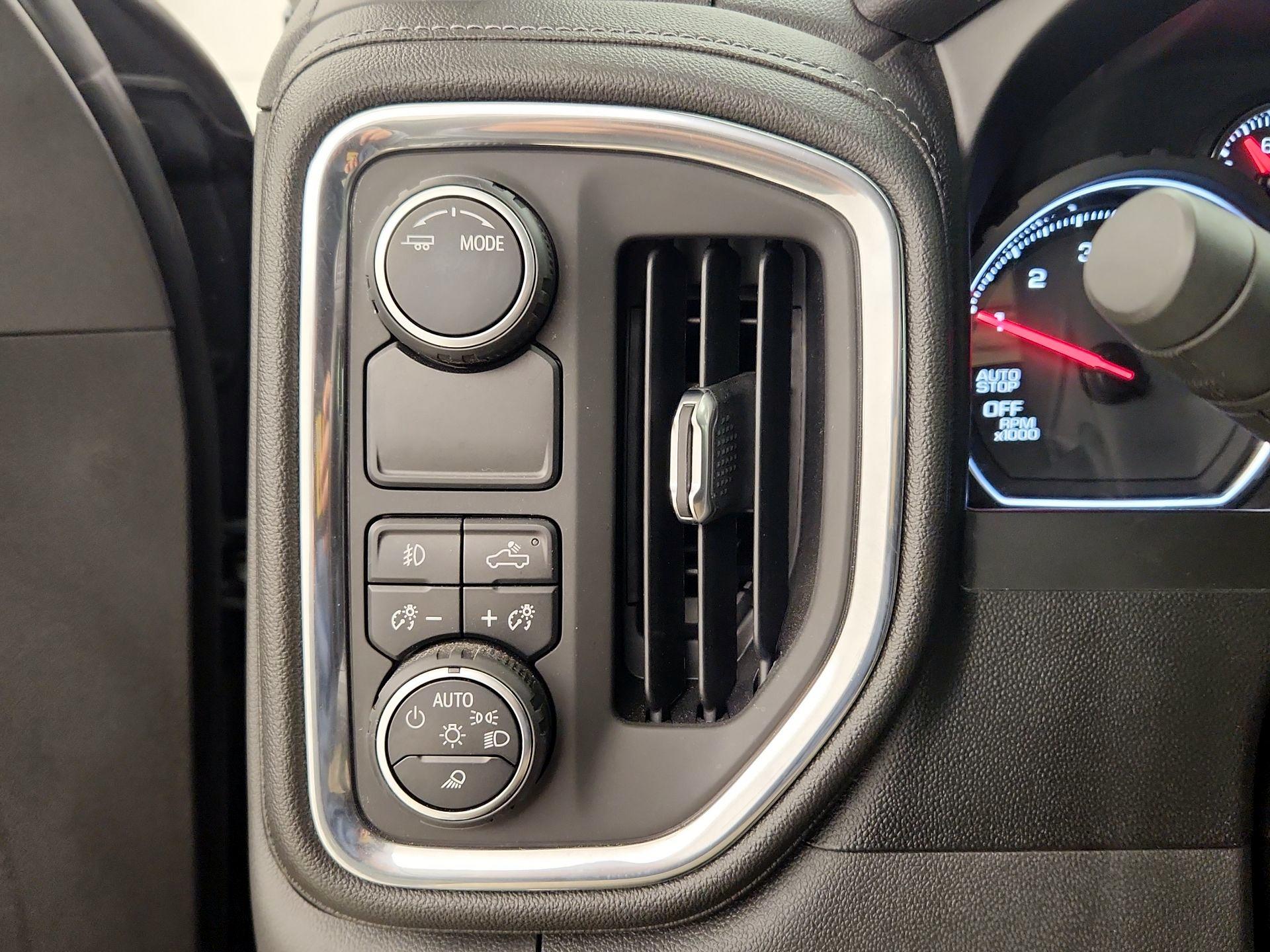 Thumbnail: 2021 Chevrolet Silverado 1500 - 13