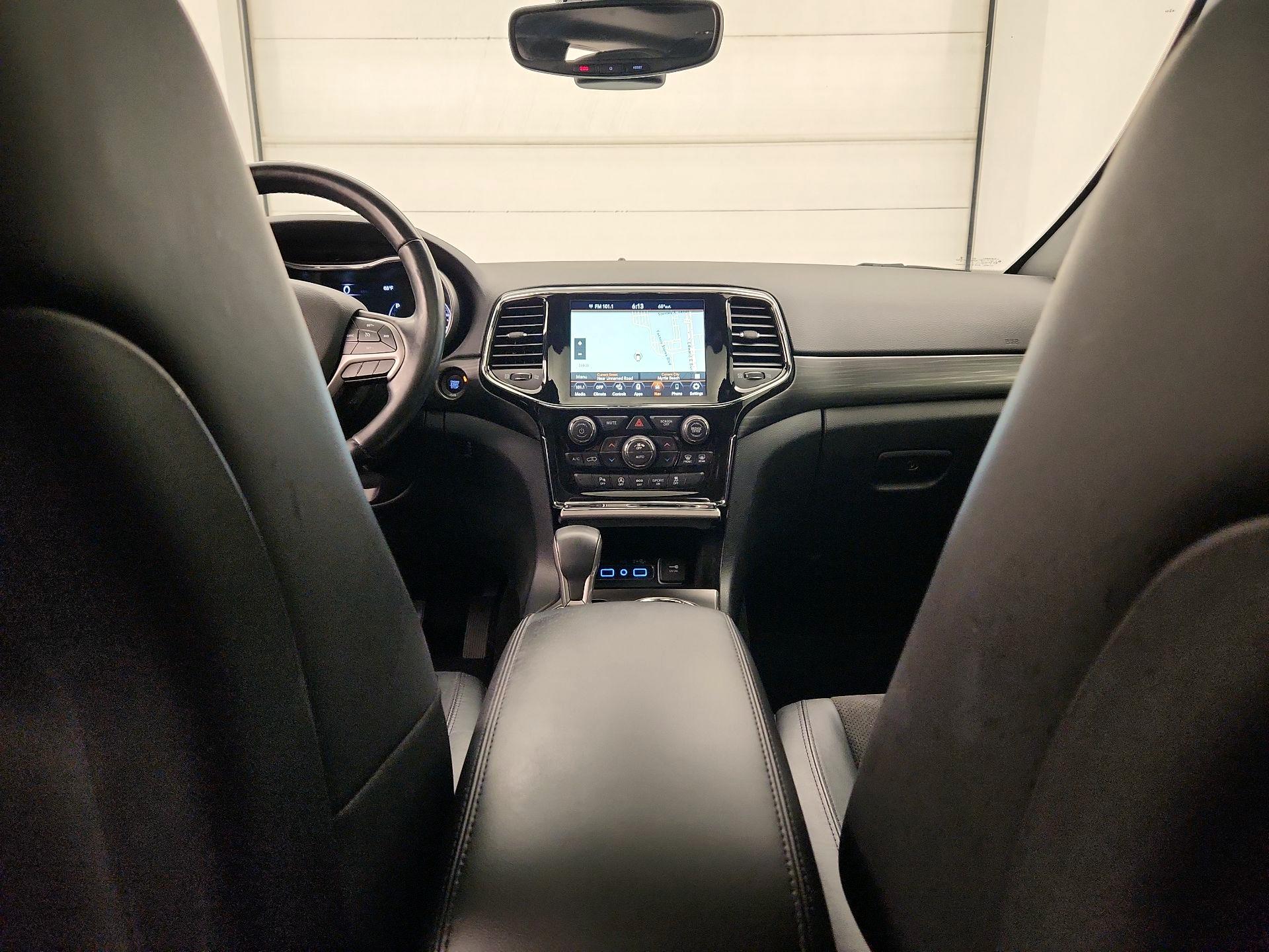 Thumbnail: 2022 Jeep Grand Cherokee - 9