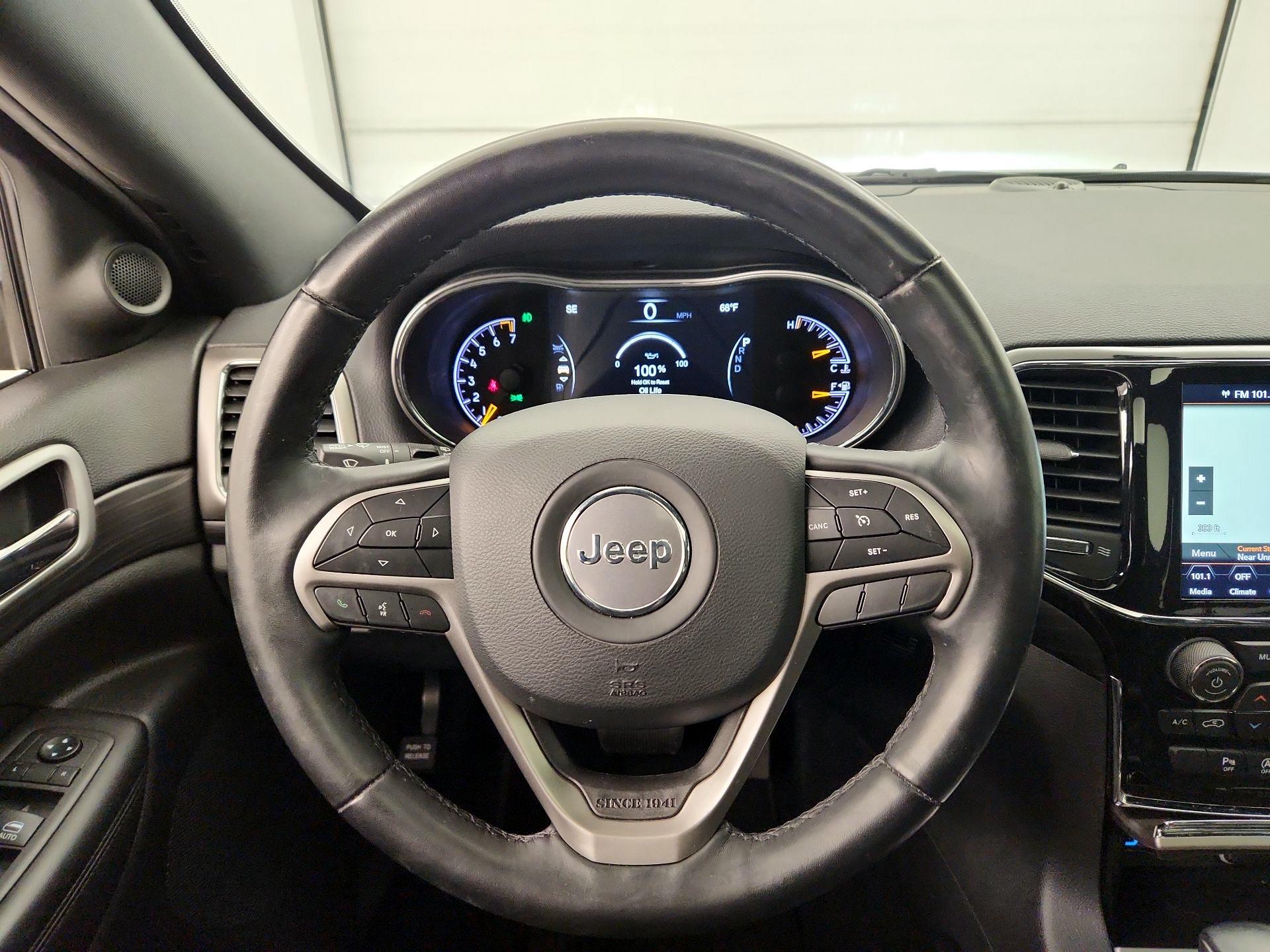 Thumbnail: 2022 Jeep Grand Cherokee - 10