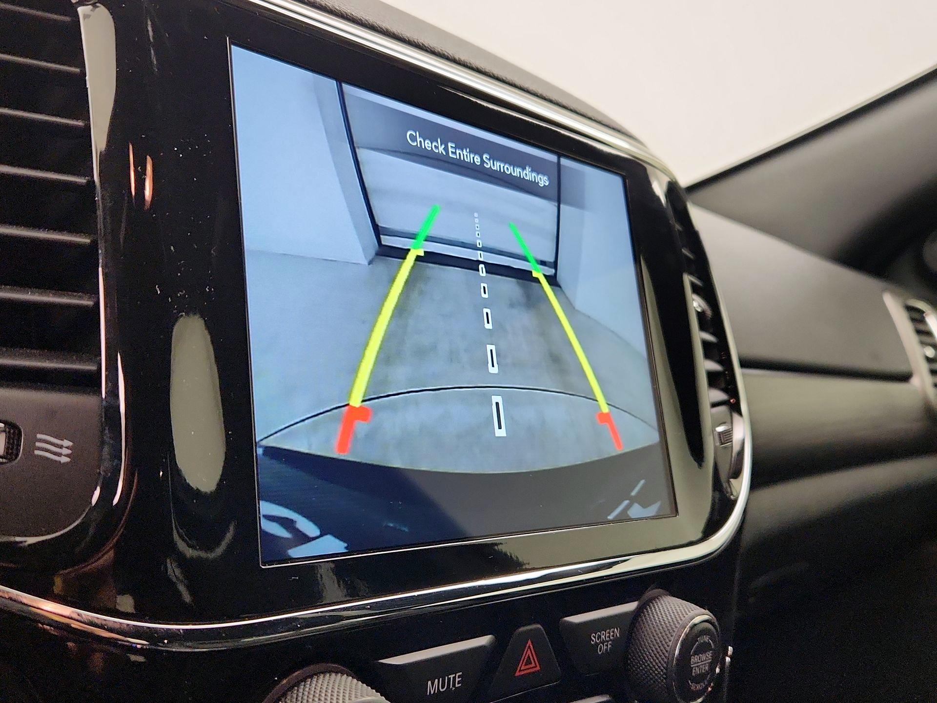 Thumbnail: 2022 Jeep Grand Cherokee - 15