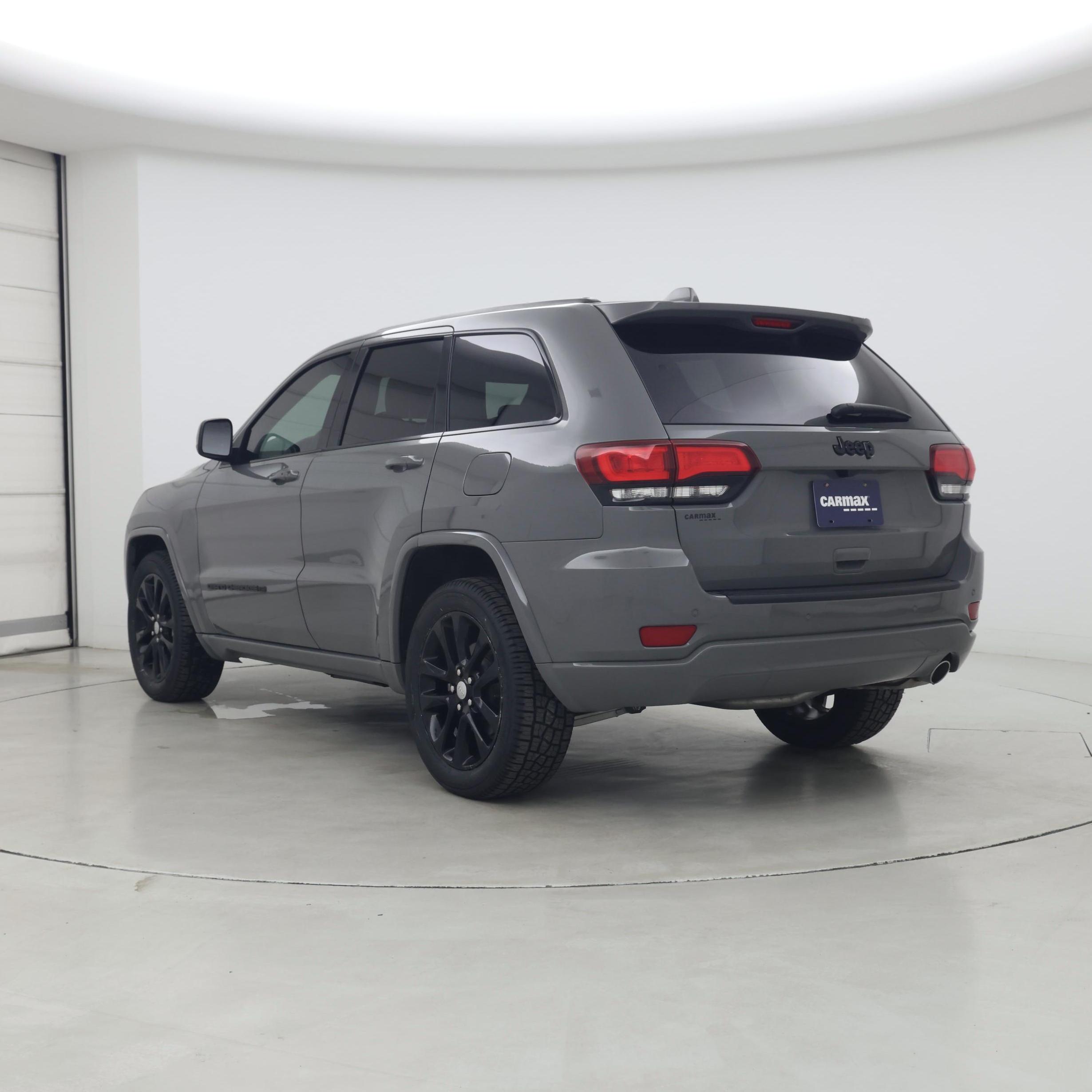Thumbnail: 2022 Jeep Grand Cherokee - 2
