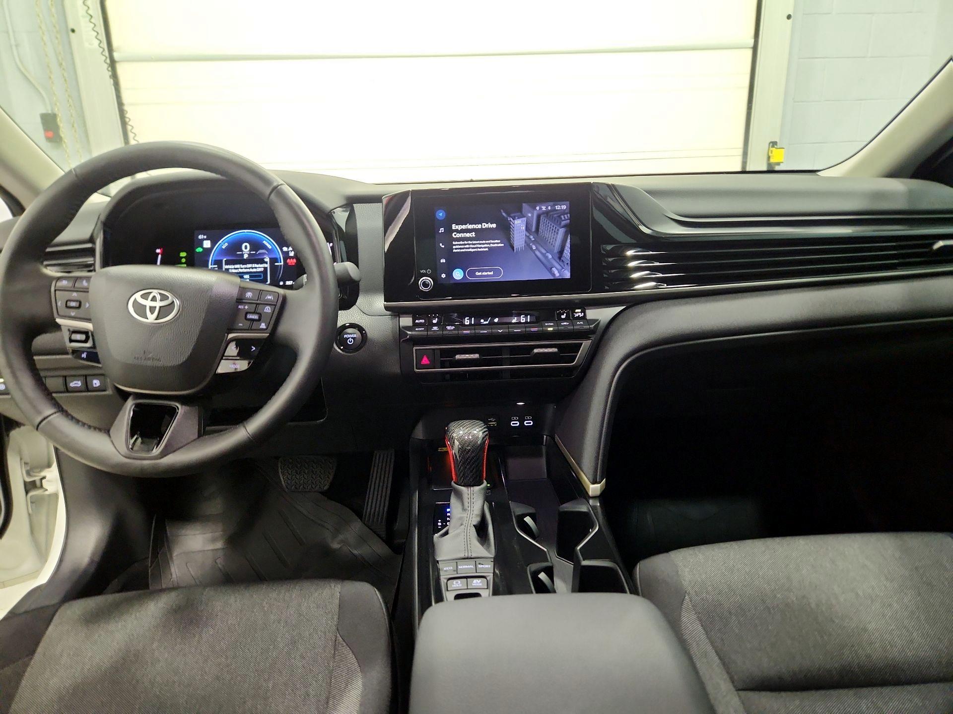 Thumbnail: 2025 Toyota Camry - 9