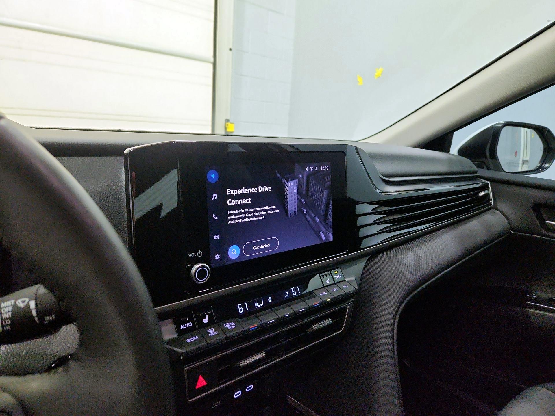 Thumbnail: 2025 Toyota Camry - 14