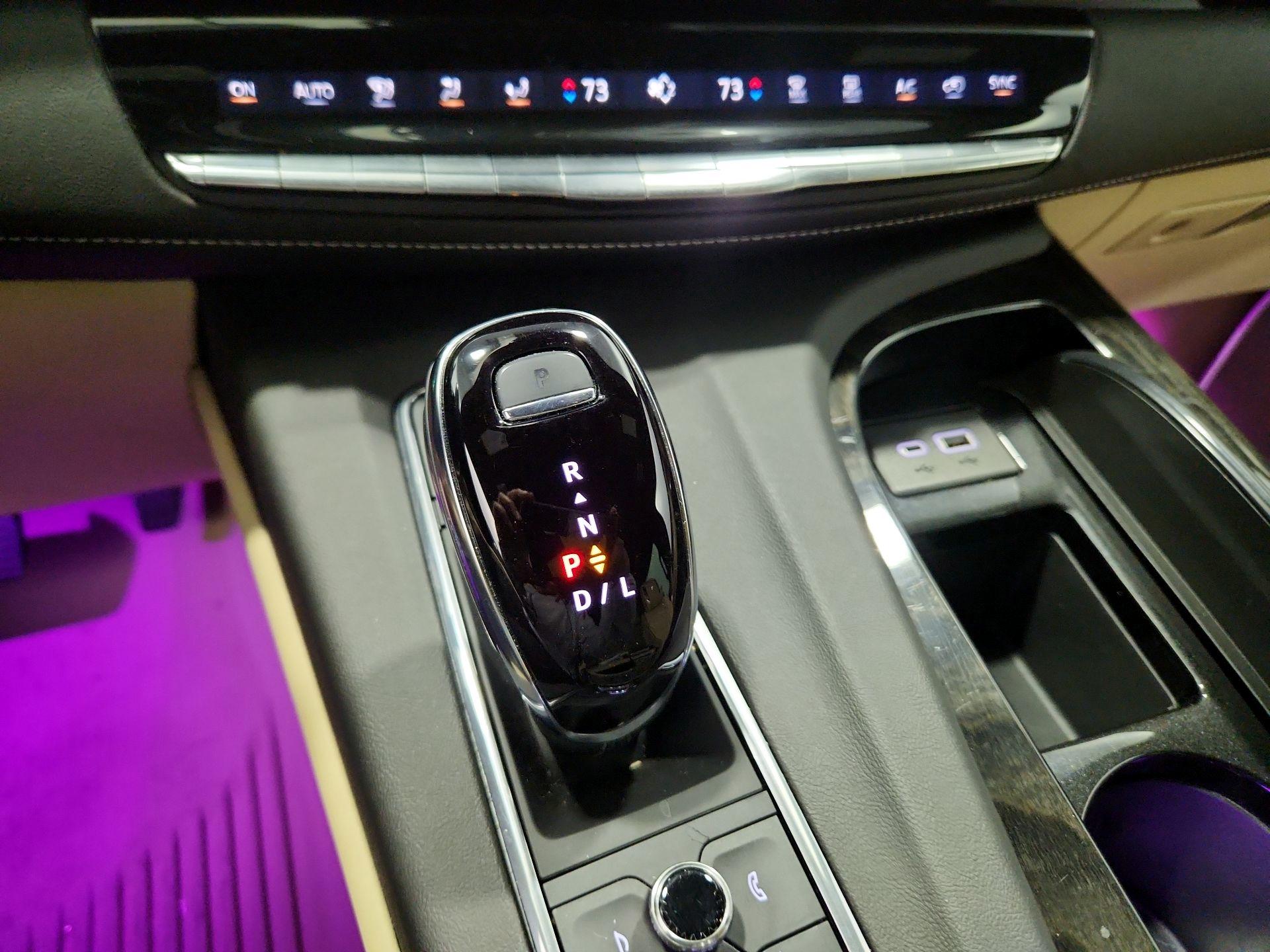 Thumbnail: 2023 Cadillac Escalade - 17