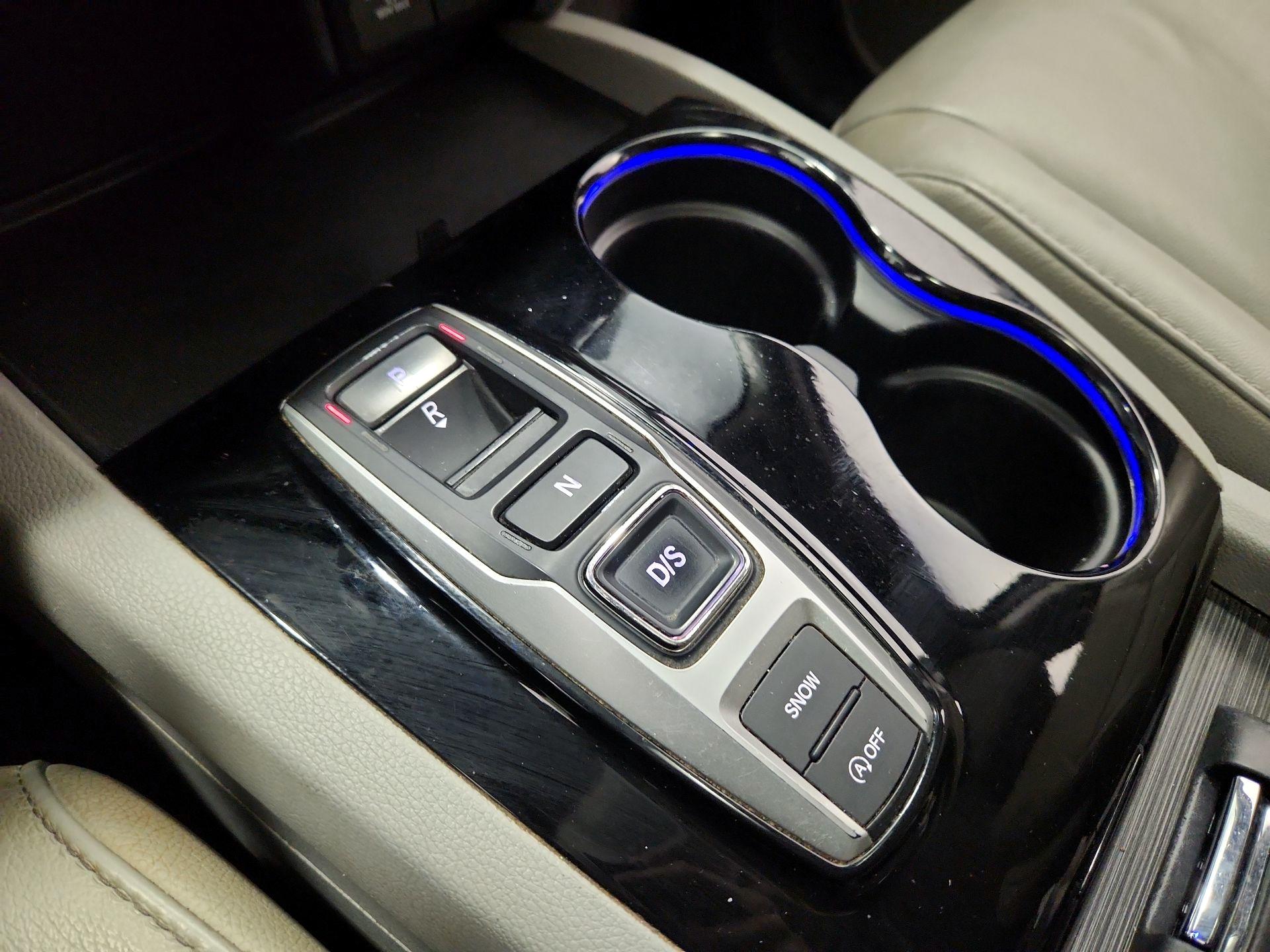 Thumbnail: 2018 Honda Pilot - 18