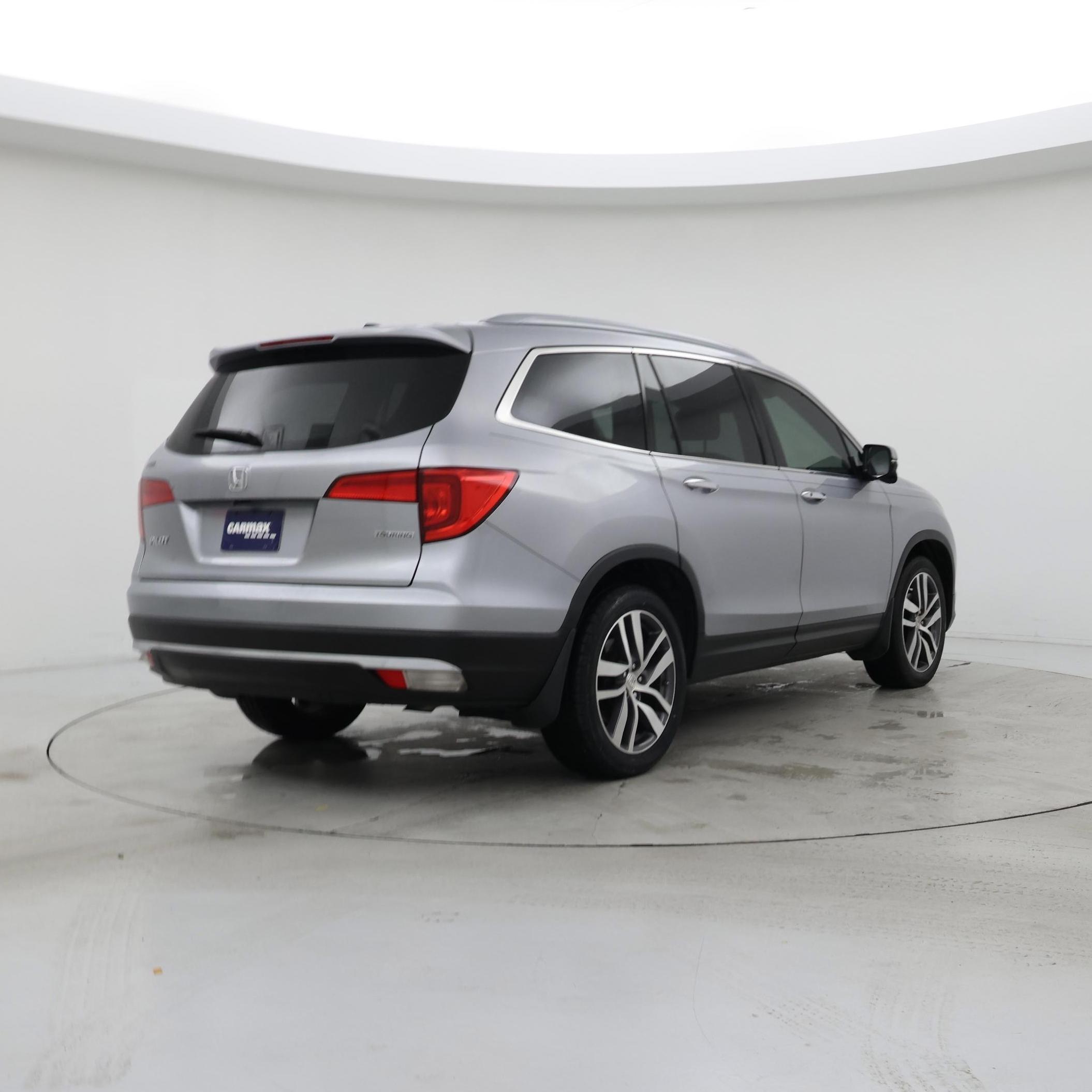 Thumbnail: 2018 Honda Pilot - 8