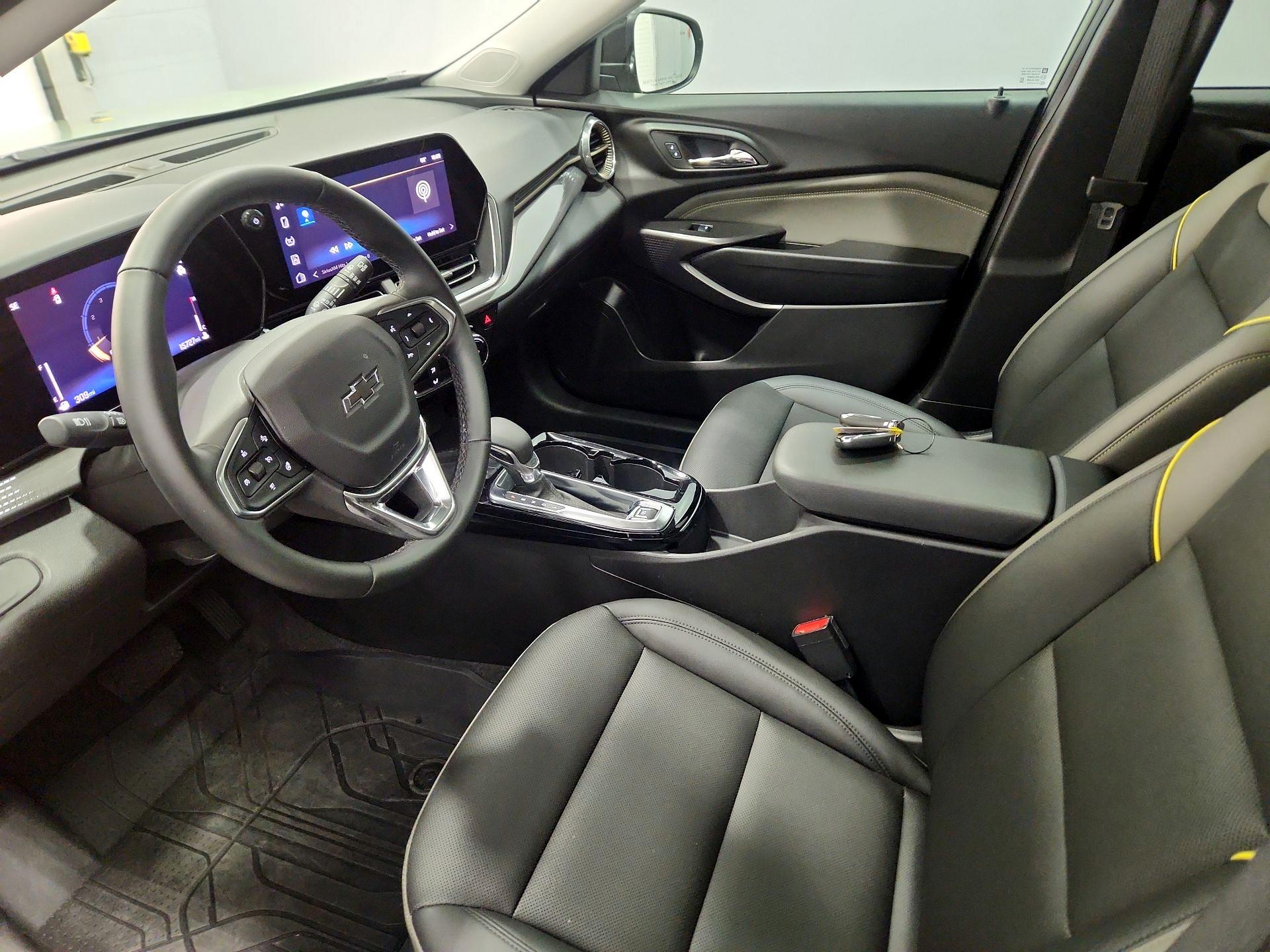 Thumbnail: 2025 Chevrolet Trax - 11