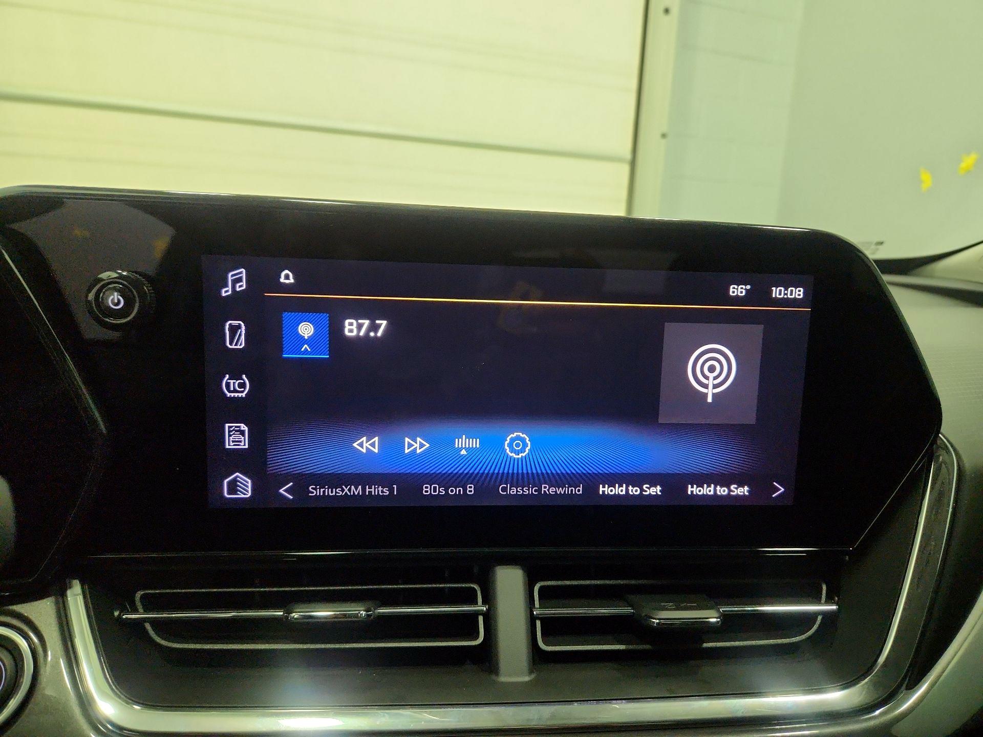 Thumbnail: 2025 Chevrolet Trax - 15