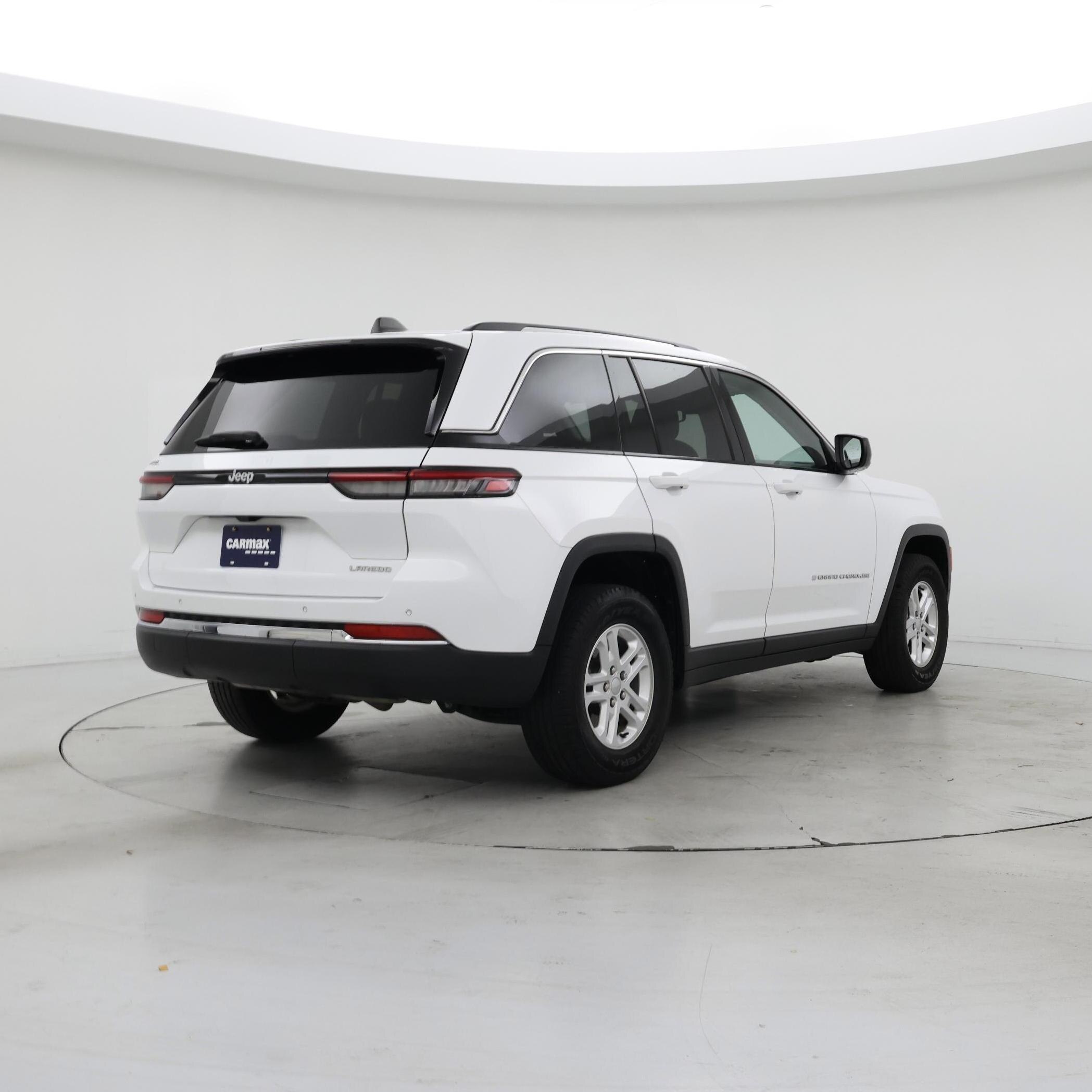 Thumbnail: 2023 Jeep Grand Cherokee - 8