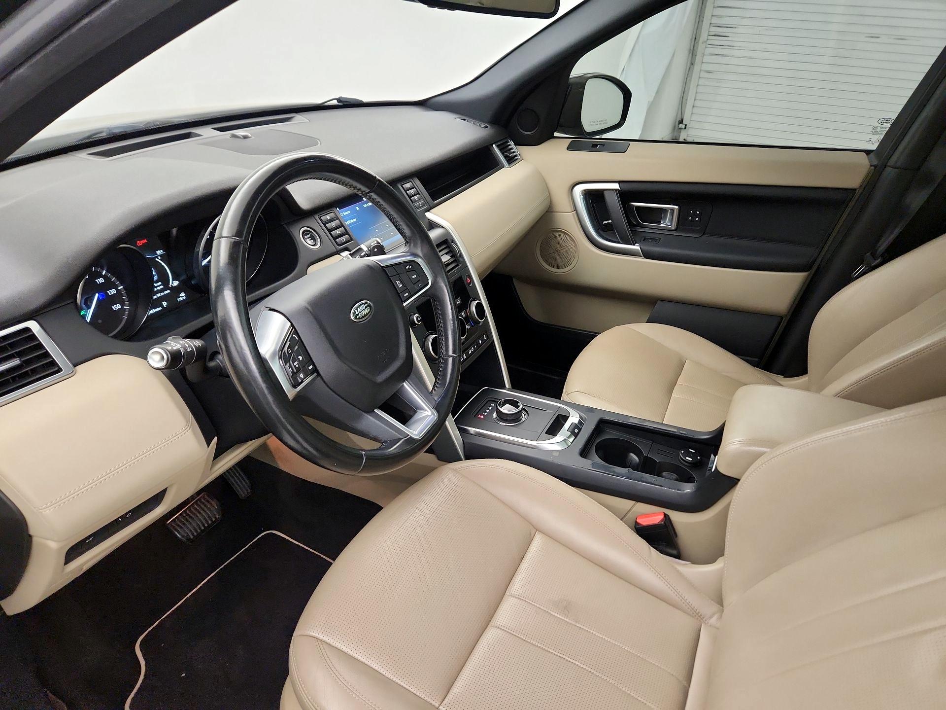 Thumbnail: 2018 Land Rover Discovery Sport - 11