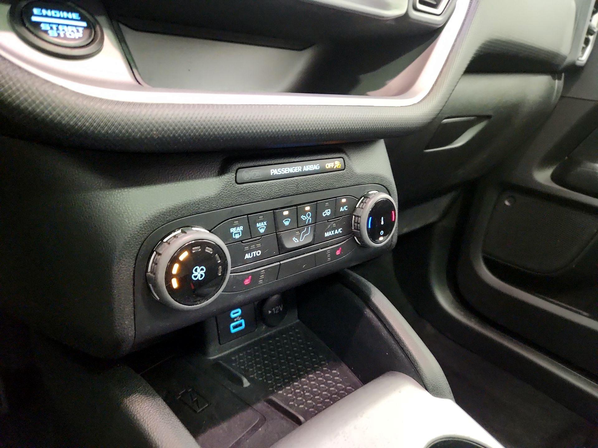 Thumbnail: 2022 Ford Bronco Sport - 17