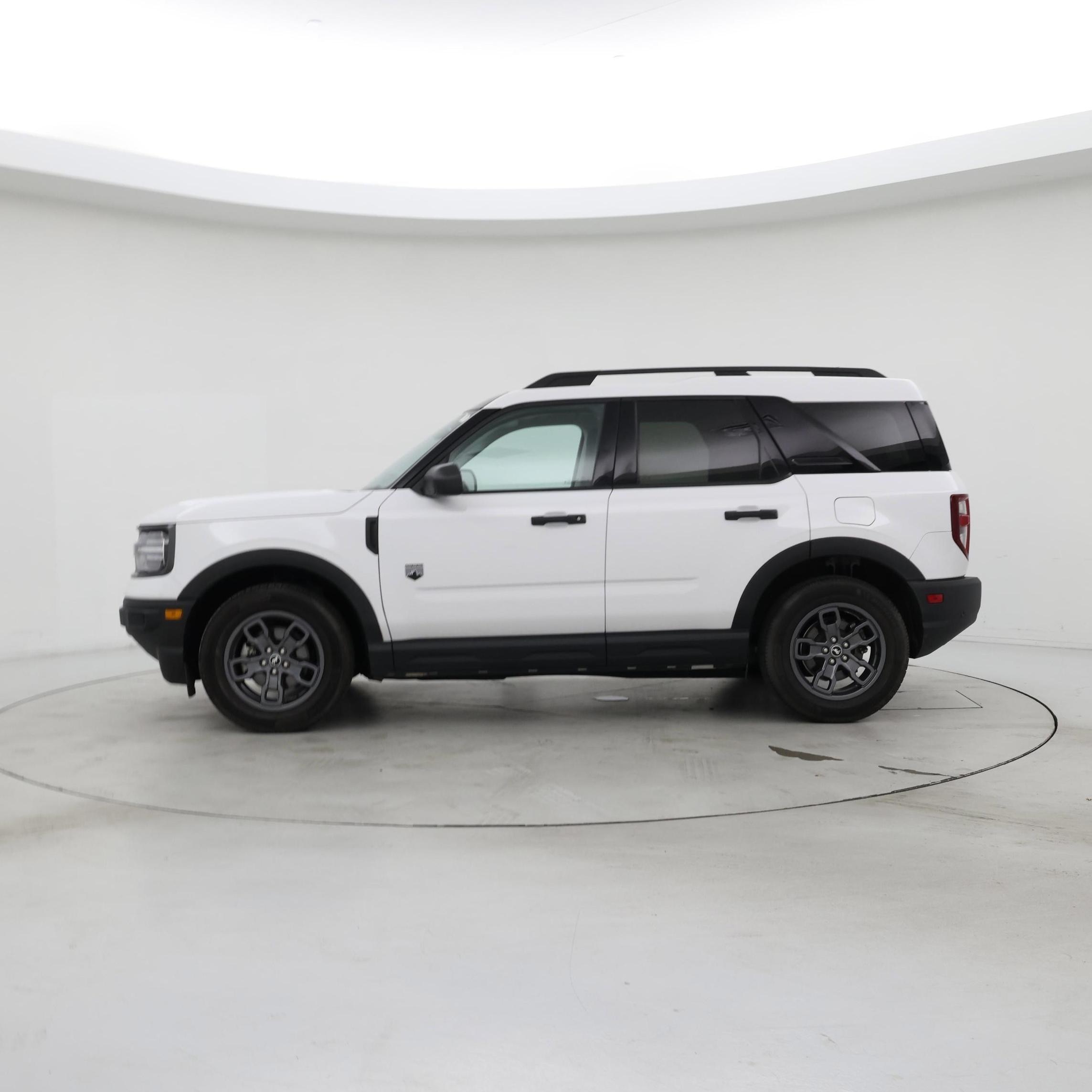 Thumbnail: 2022 Ford Bronco Sport - 3