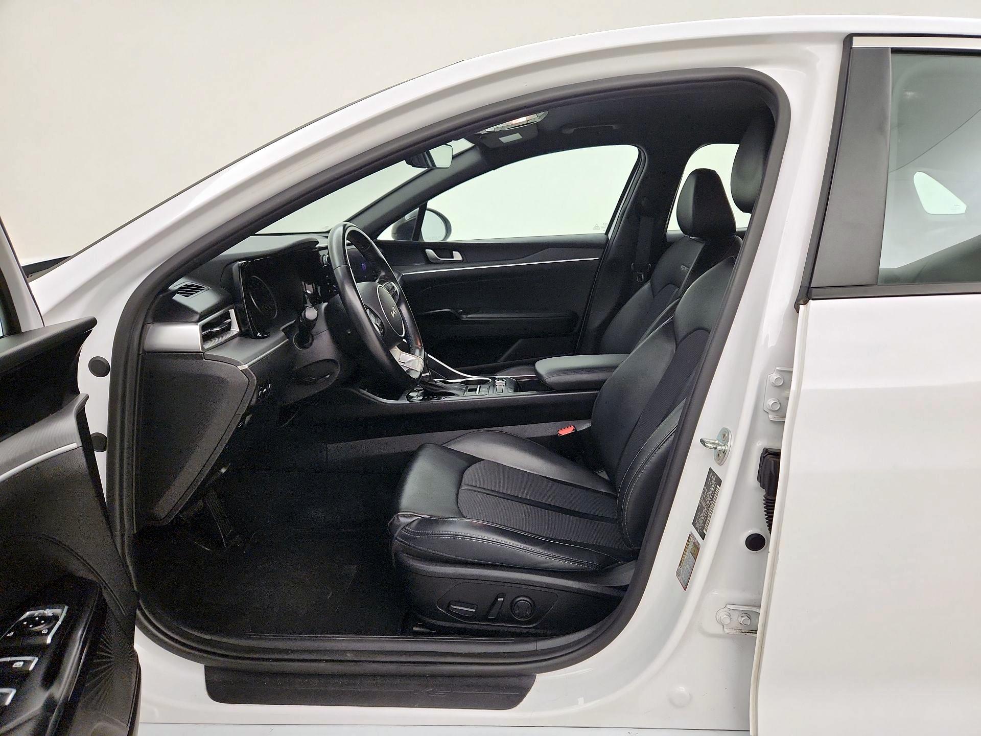 Thumbnail: 2022 Kia K5 - 11