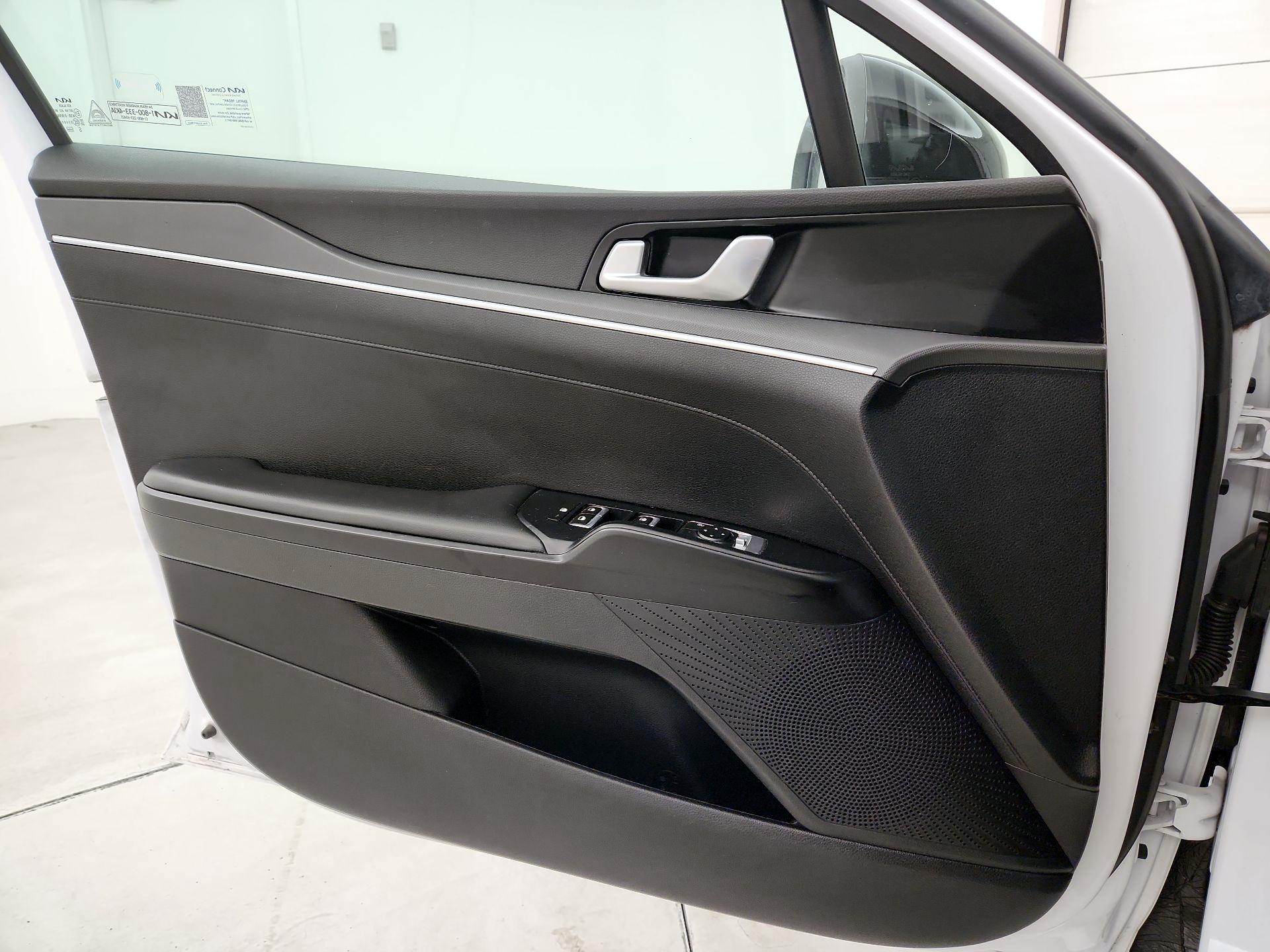 Thumbnail: 2022 Kia K5 - 12