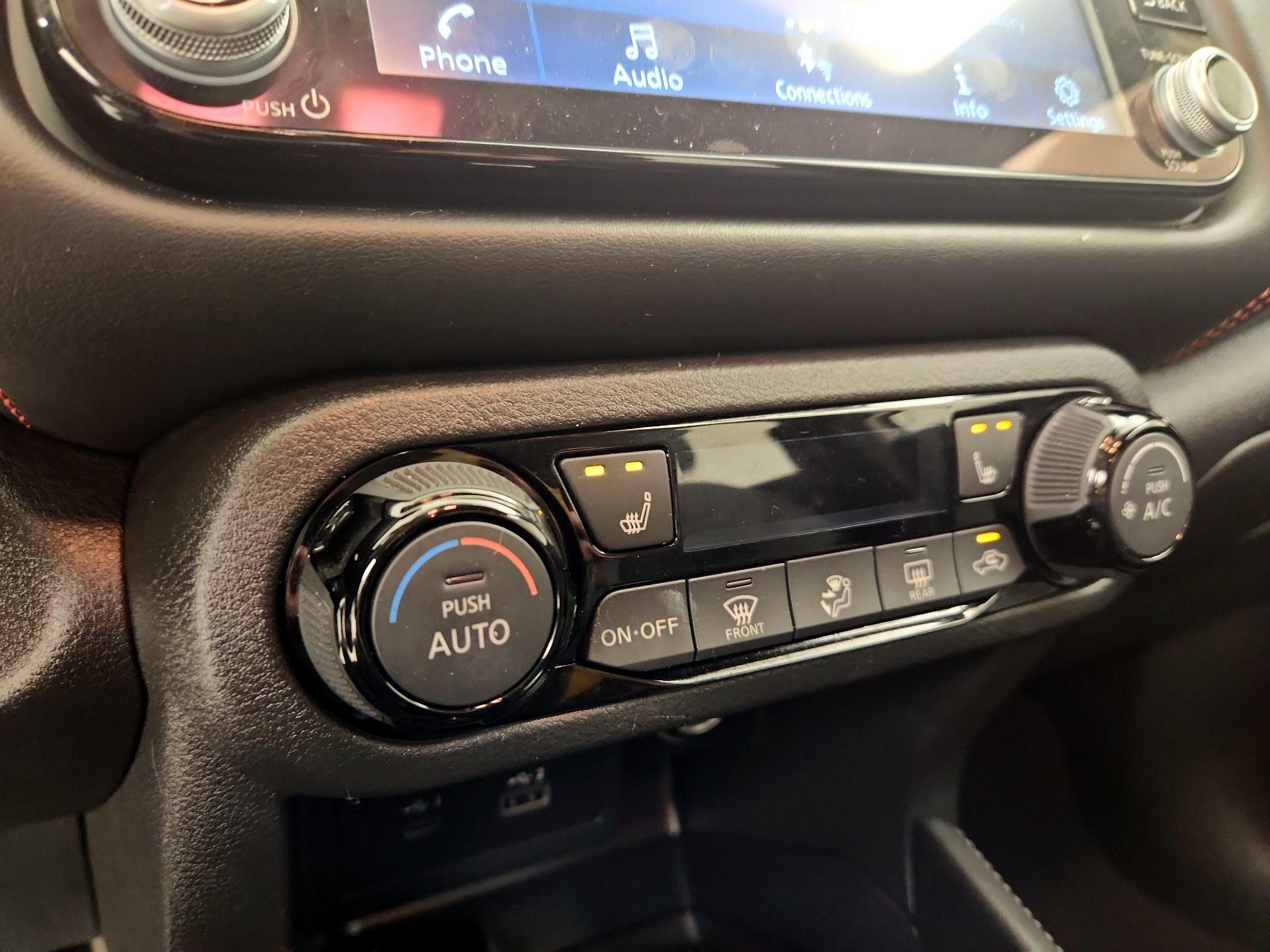 Thumbnail: 2022 Nissan Kicks - 16