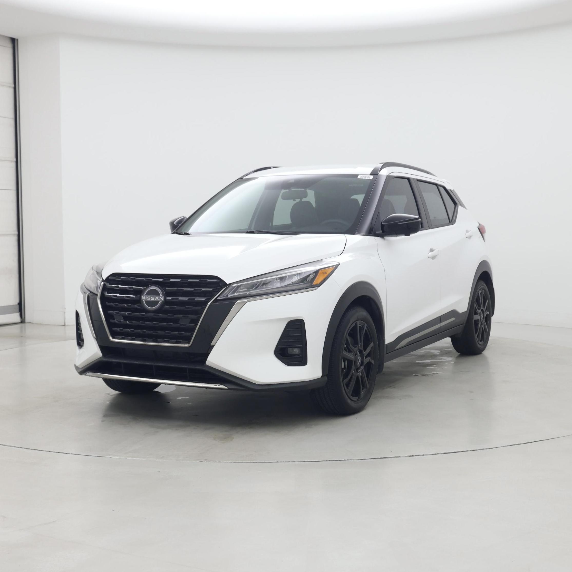 Thumbnail: 2022 Nissan Kicks - 4