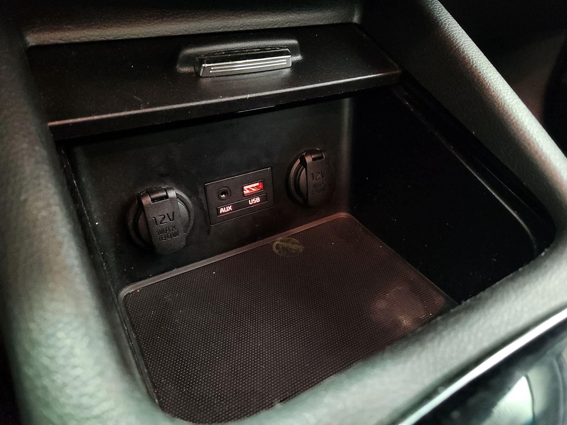 Thumbnail: 2018 Kia Forte - 18