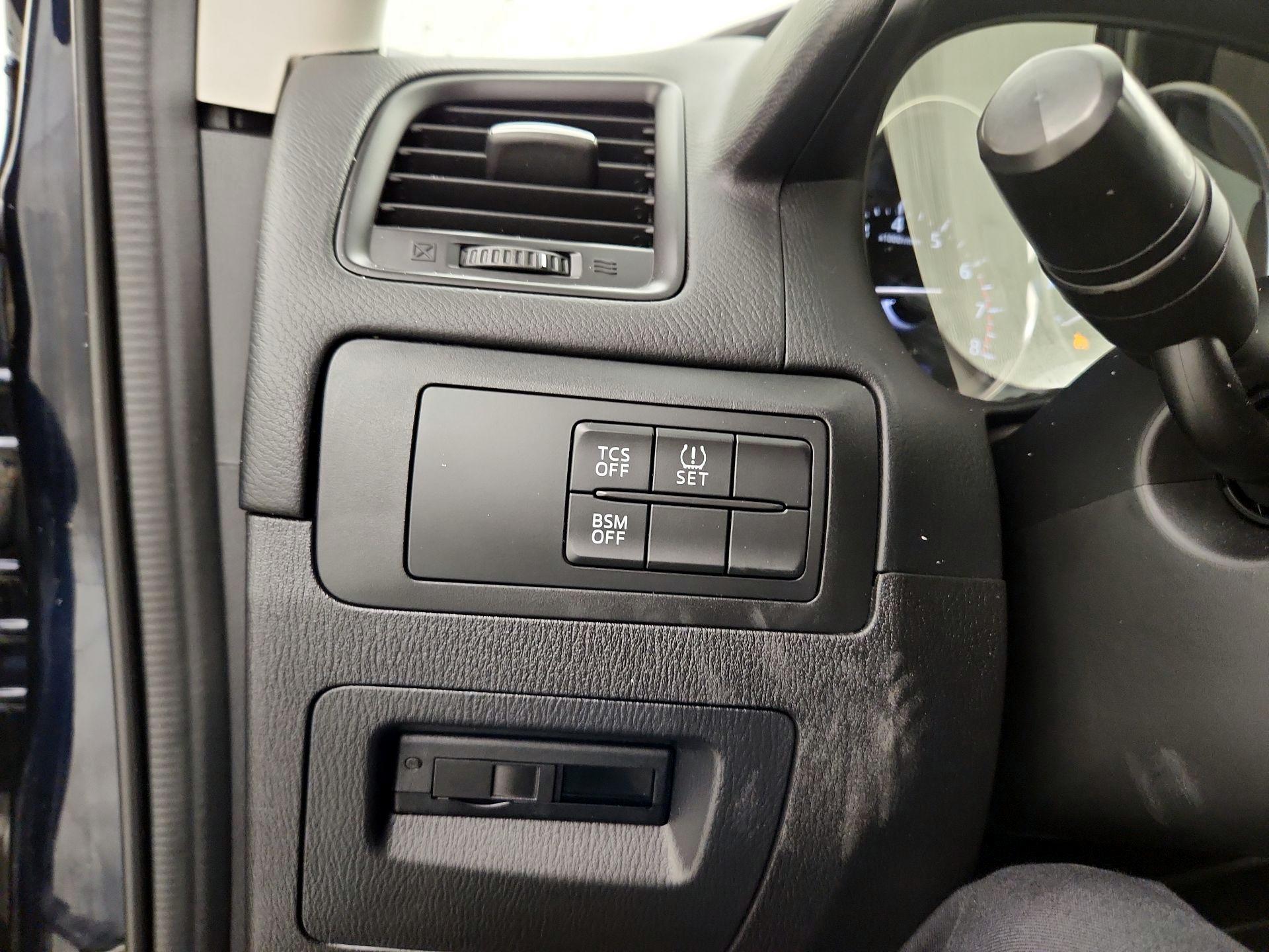 Thumbnail: 2015 Mazda CX-5 - 13