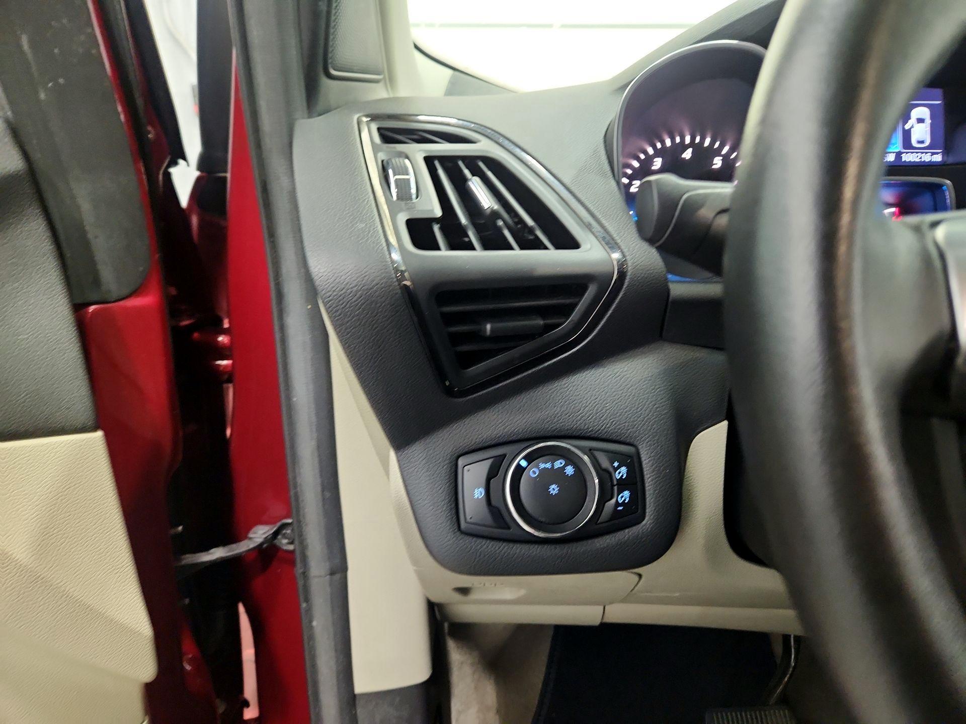 Thumbnail: 2014 Ford Escape - 13