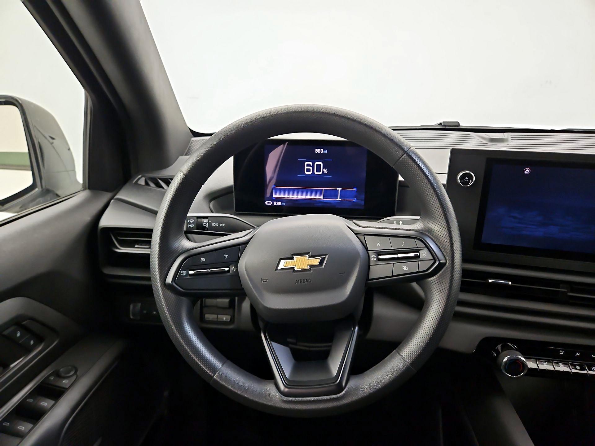 Thumbnail: 2024 Chevrolet Silverado EV - 10