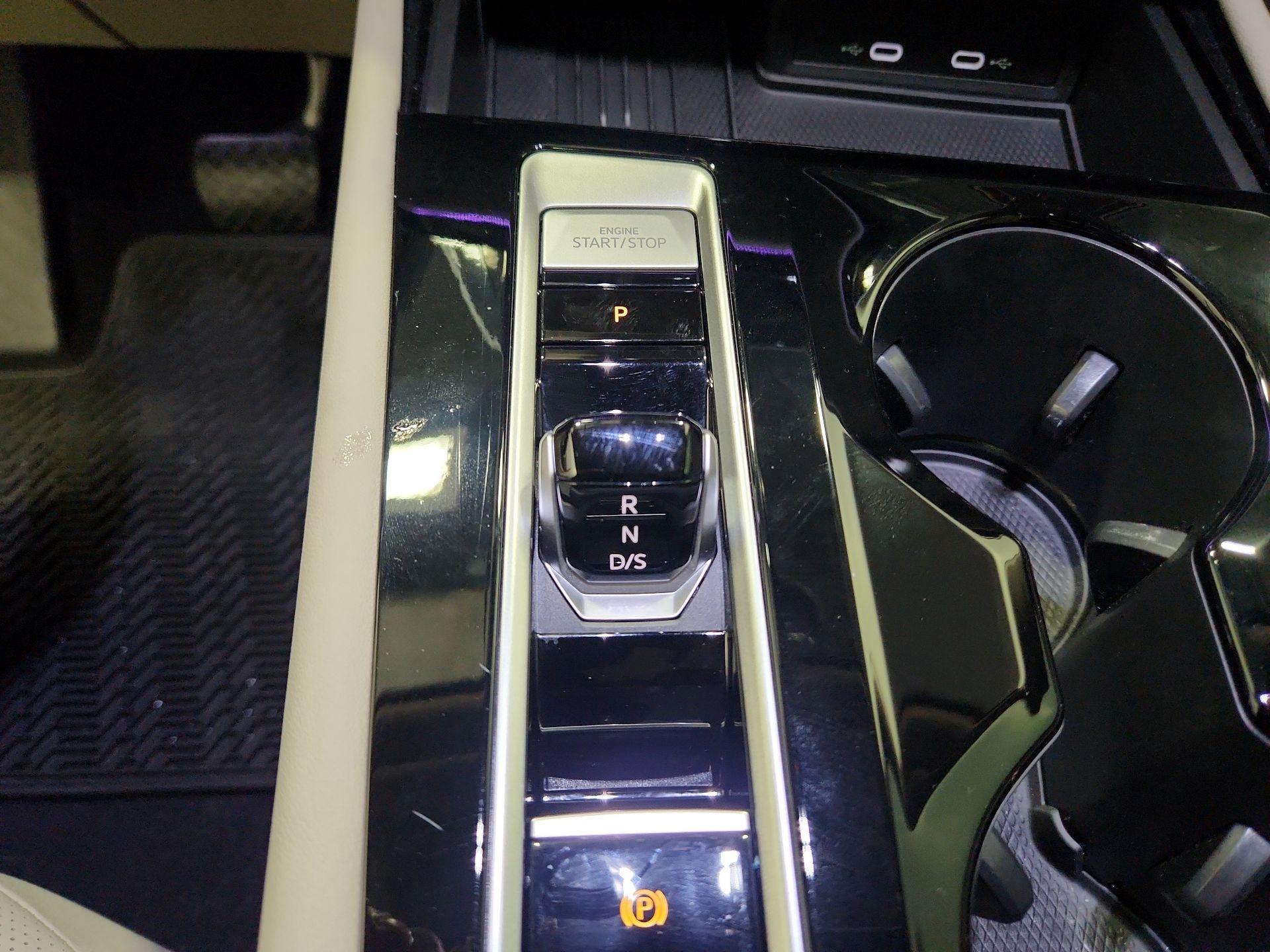 Thumbnail: 2025 Volkswagen Atlas - 16