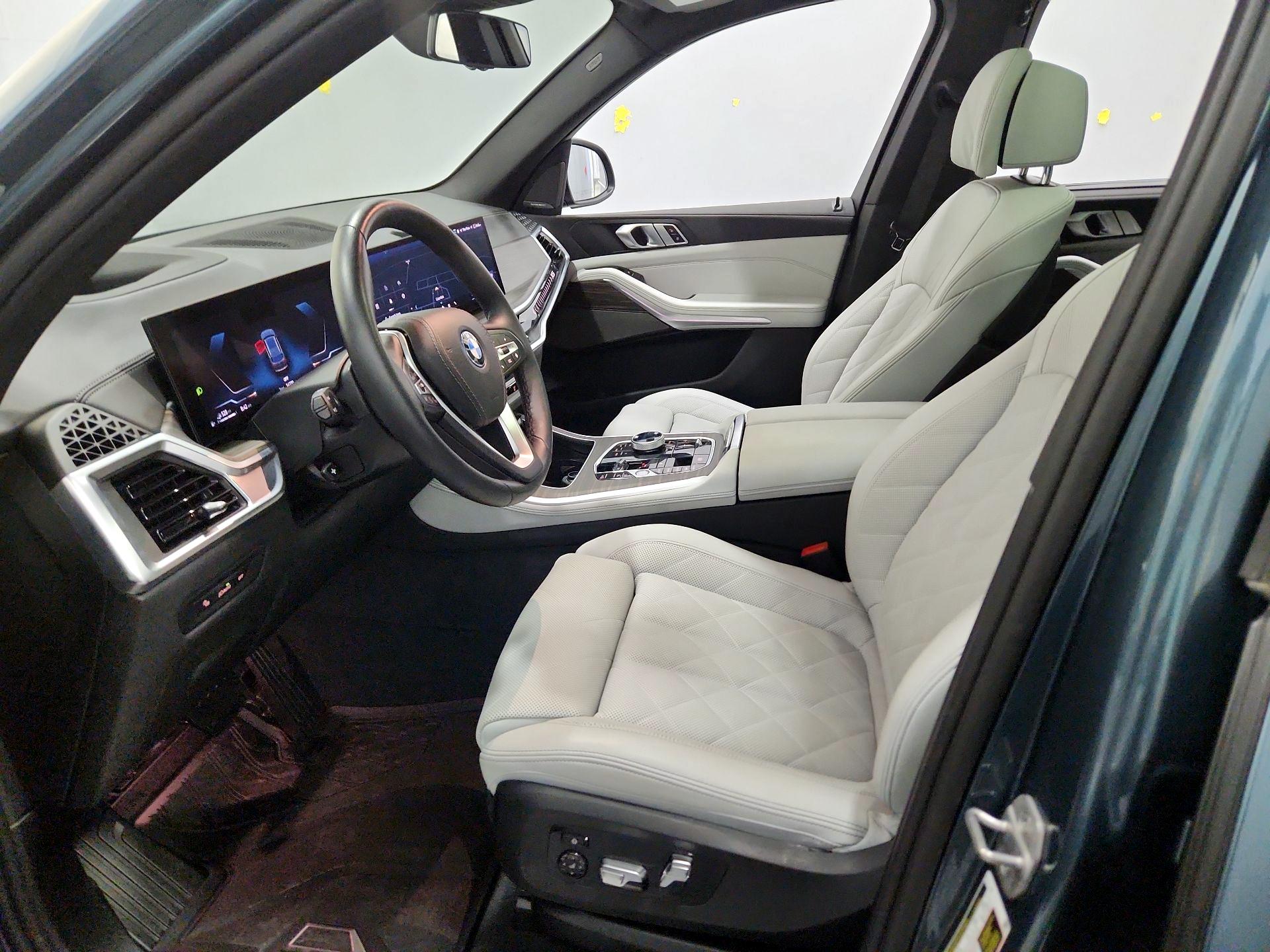 Thumbnail: 2025 BMW X5 - 11