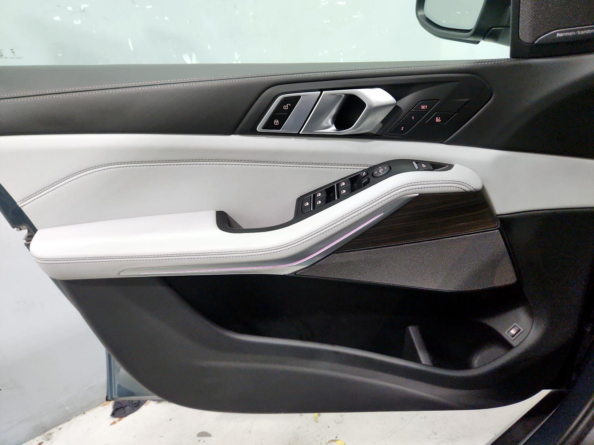 Thumbnail: 2025 BMW X5 - 12