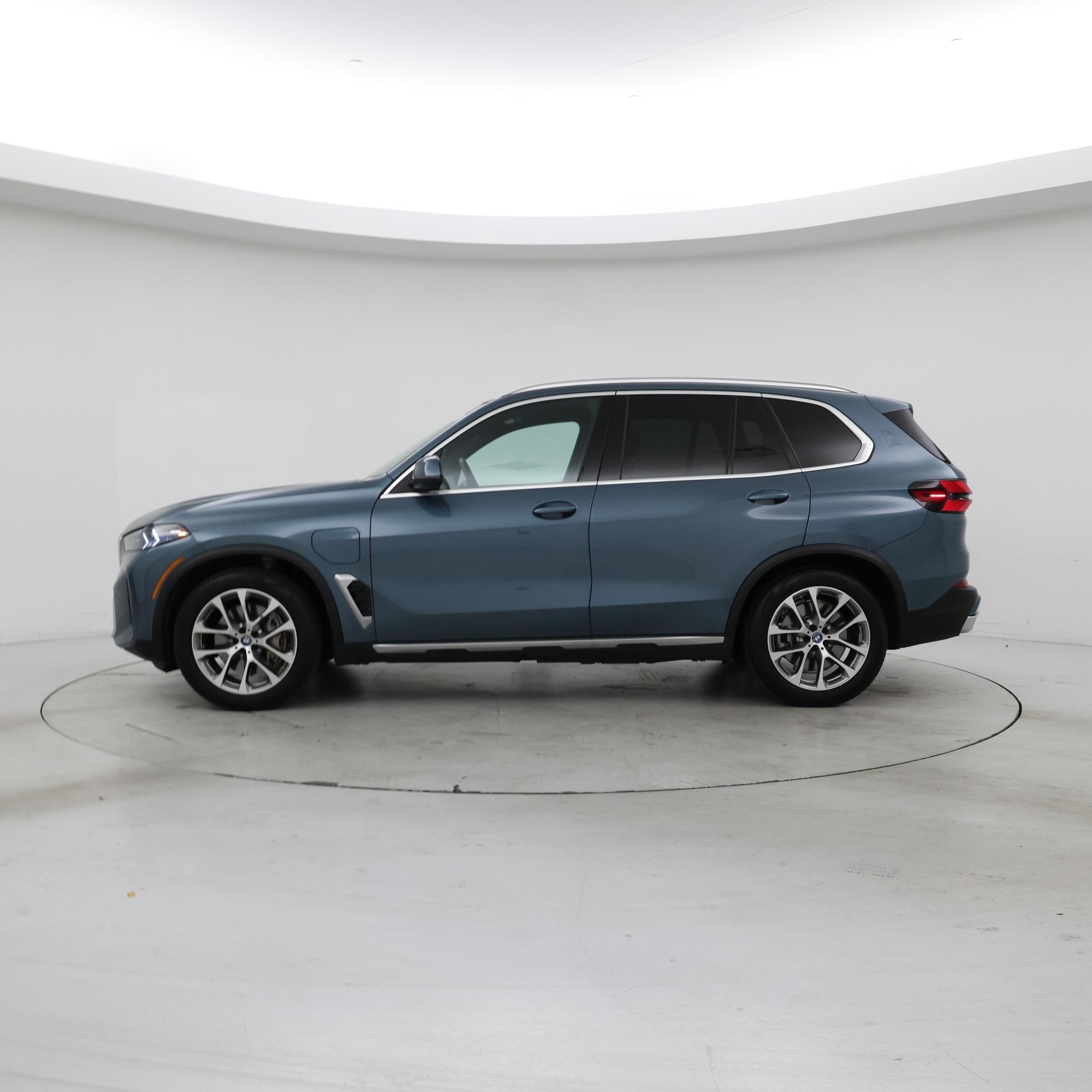Thumbnail: 2025 BMW X5 - 3