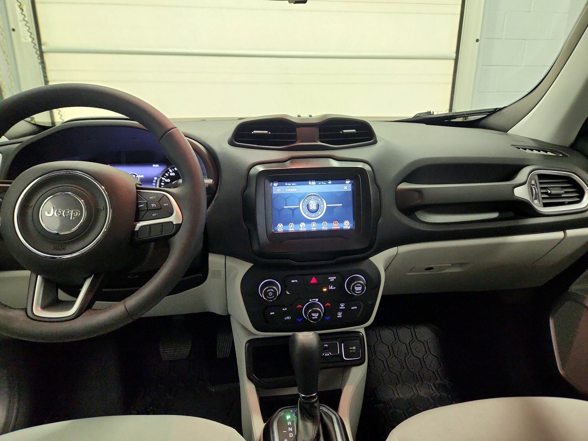 Thumbnail: 2021 Jeep Renegade - 9