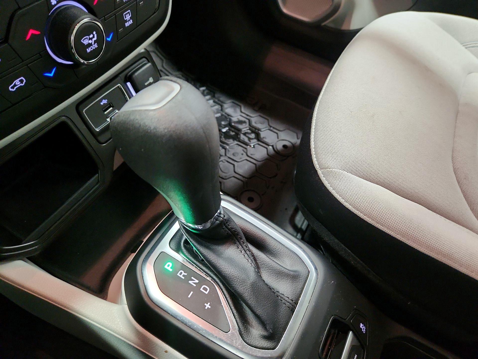 Thumbnail: 2021 Jeep Renegade - 17