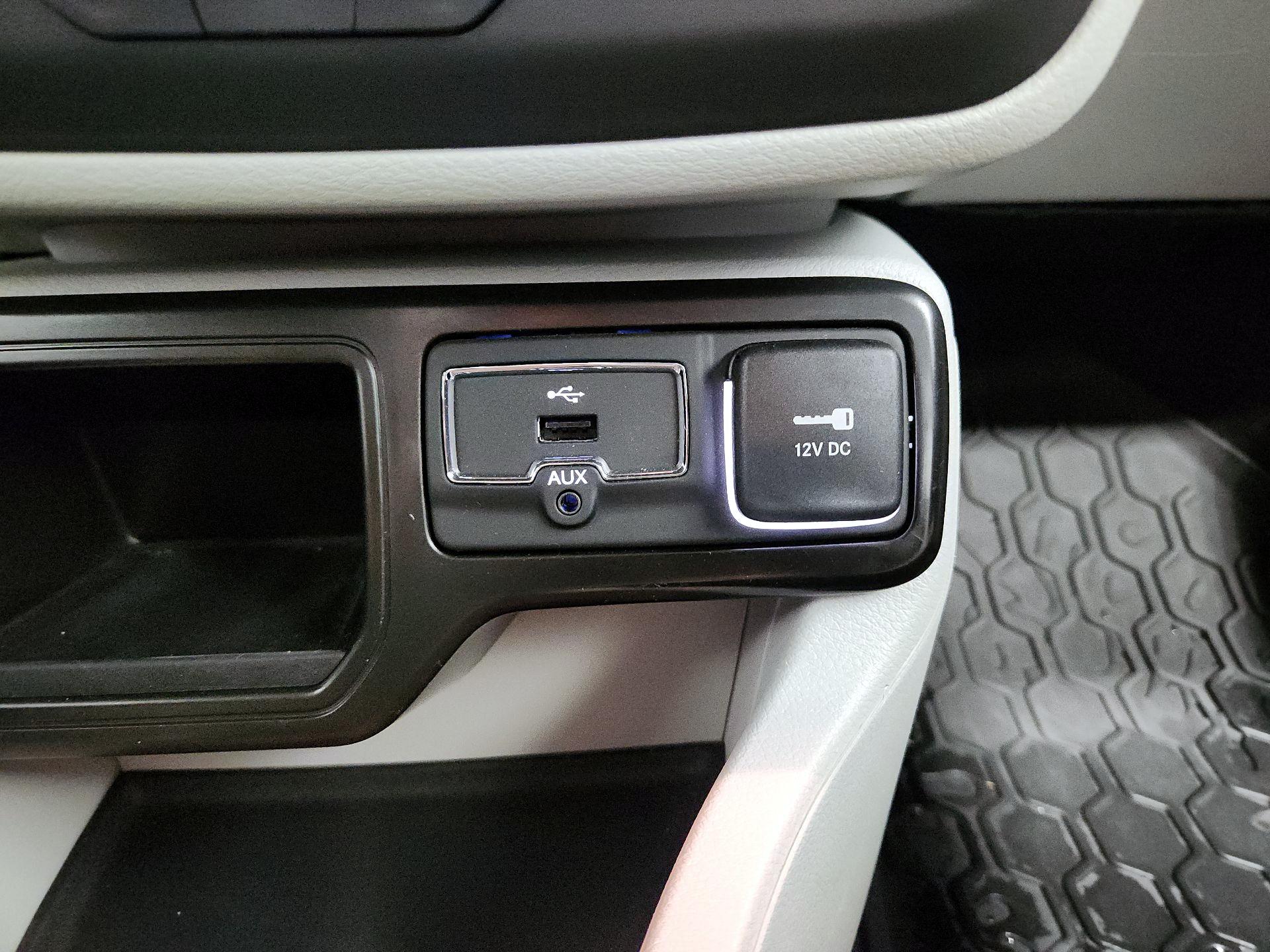 Thumbnail: 2021 Jeep Renegade - 18