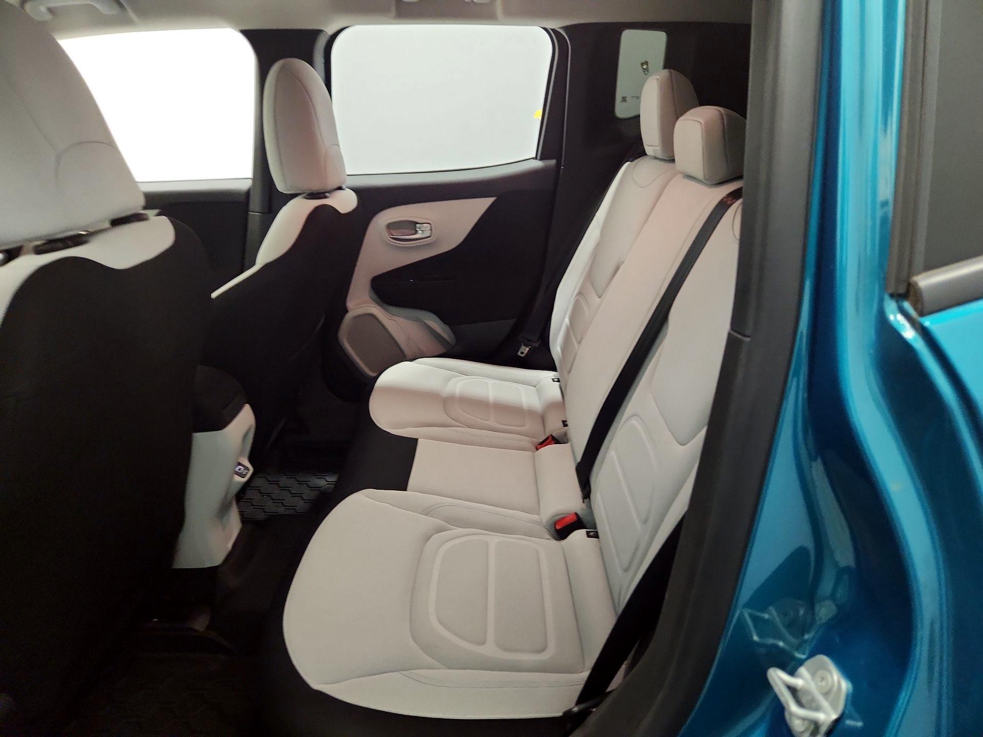 Thumbnail: 2021 Jeep Renegade - 19