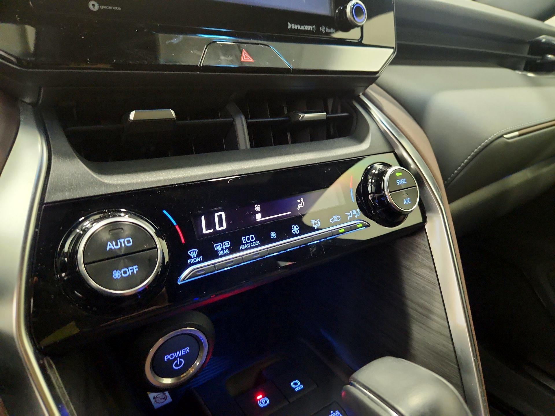 Thumbnail: 2021 Toyota Venza - 16
