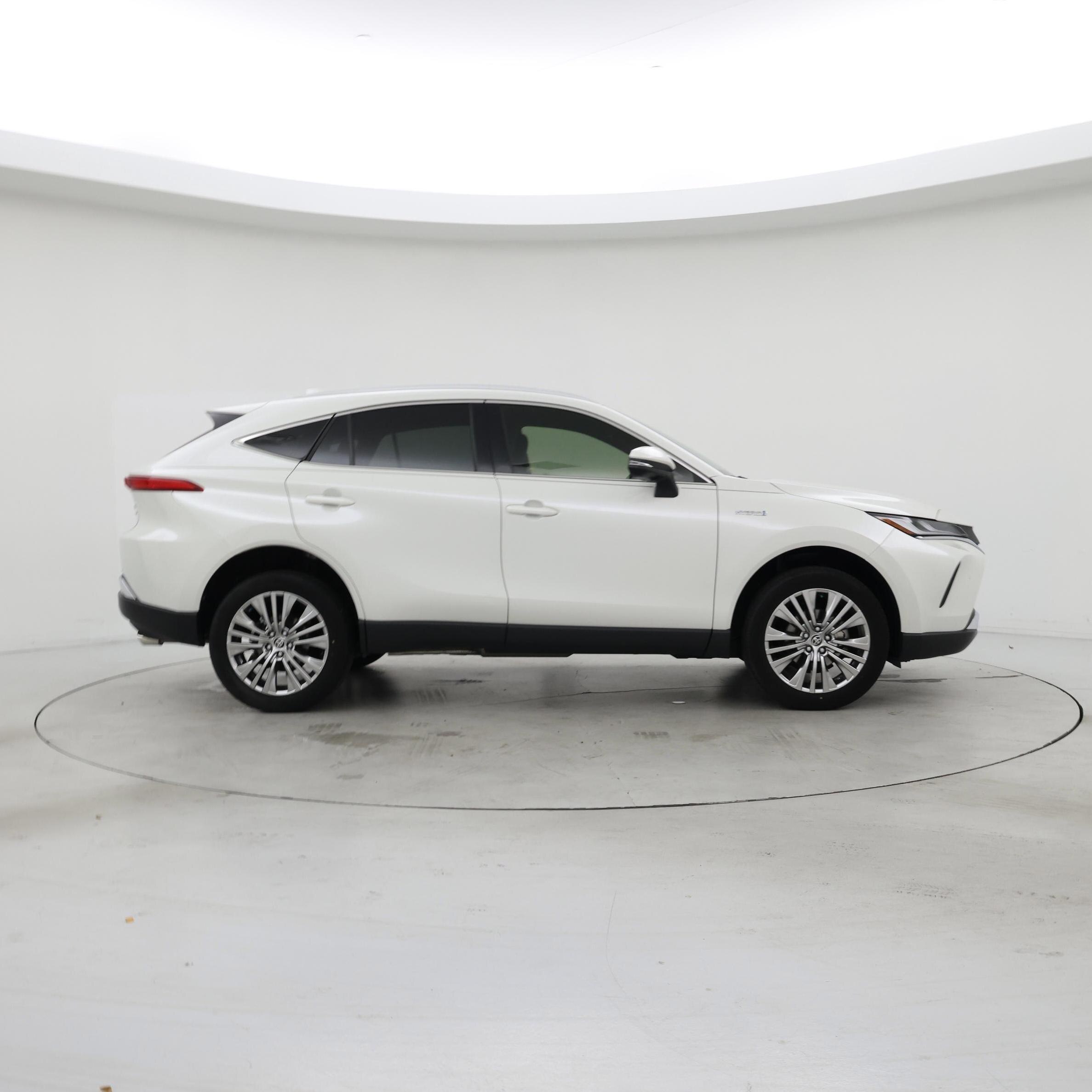 Thumbnail: 2021 Toyota Venza - 7
