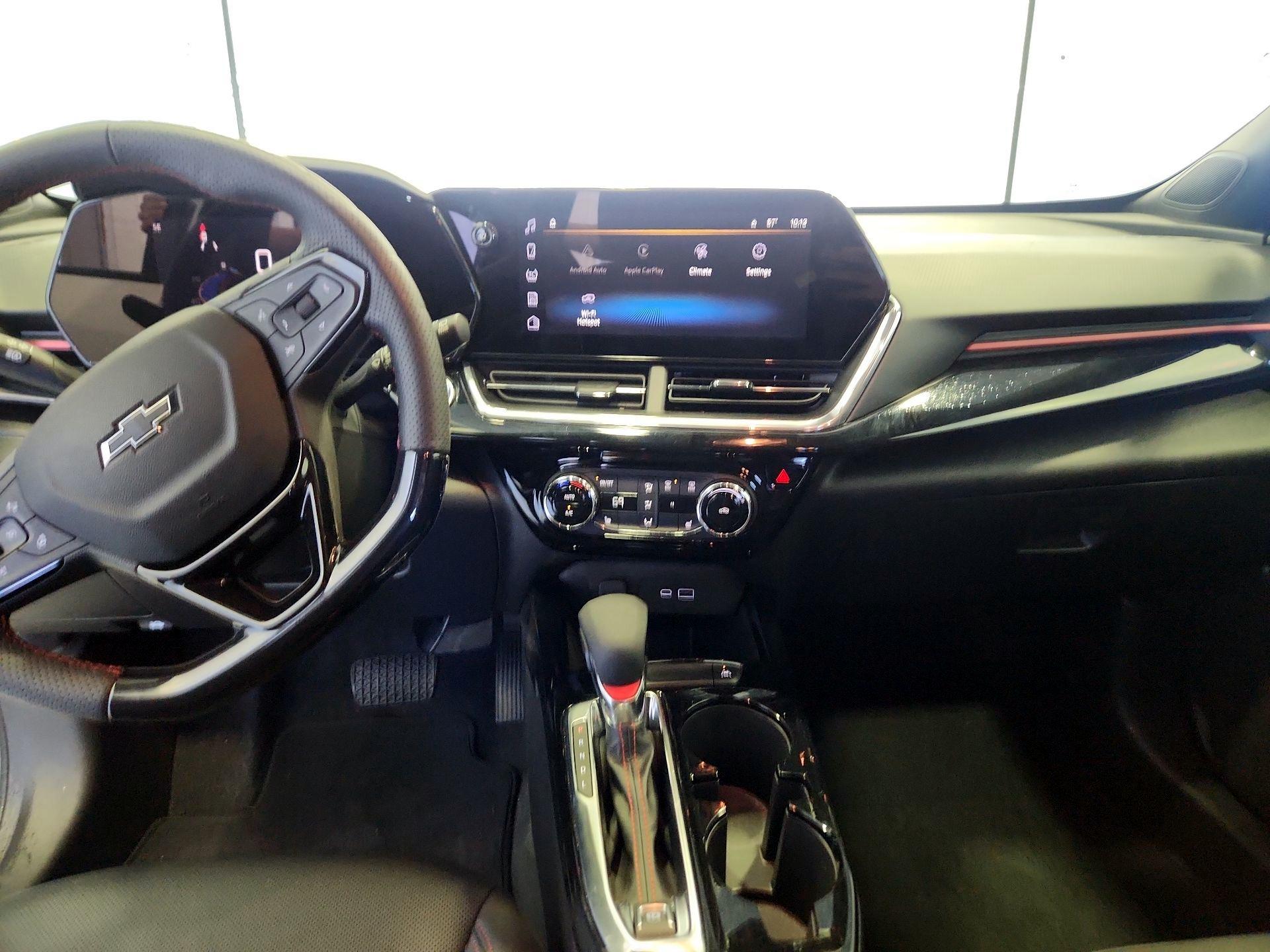 Thumbnail: 2025 Chevrolet Trax - 9