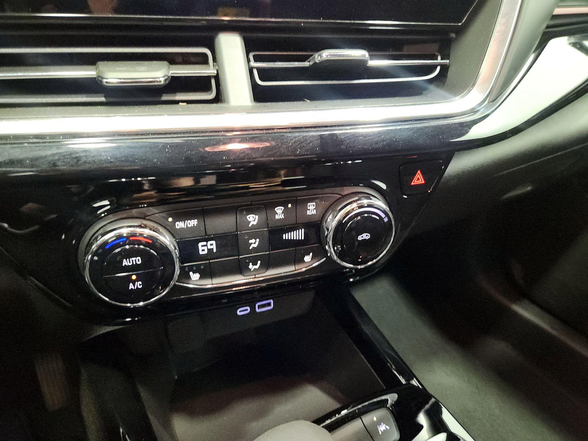 Thumbnail: 2025 Chevrolet Trax - 16