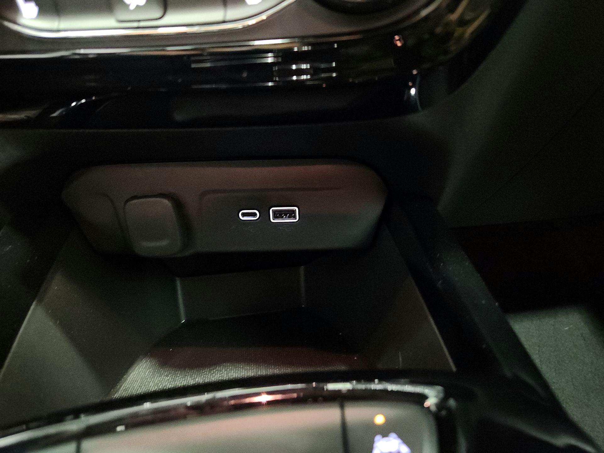 Thumbnail: 2025 Chevrolet Trax - 18